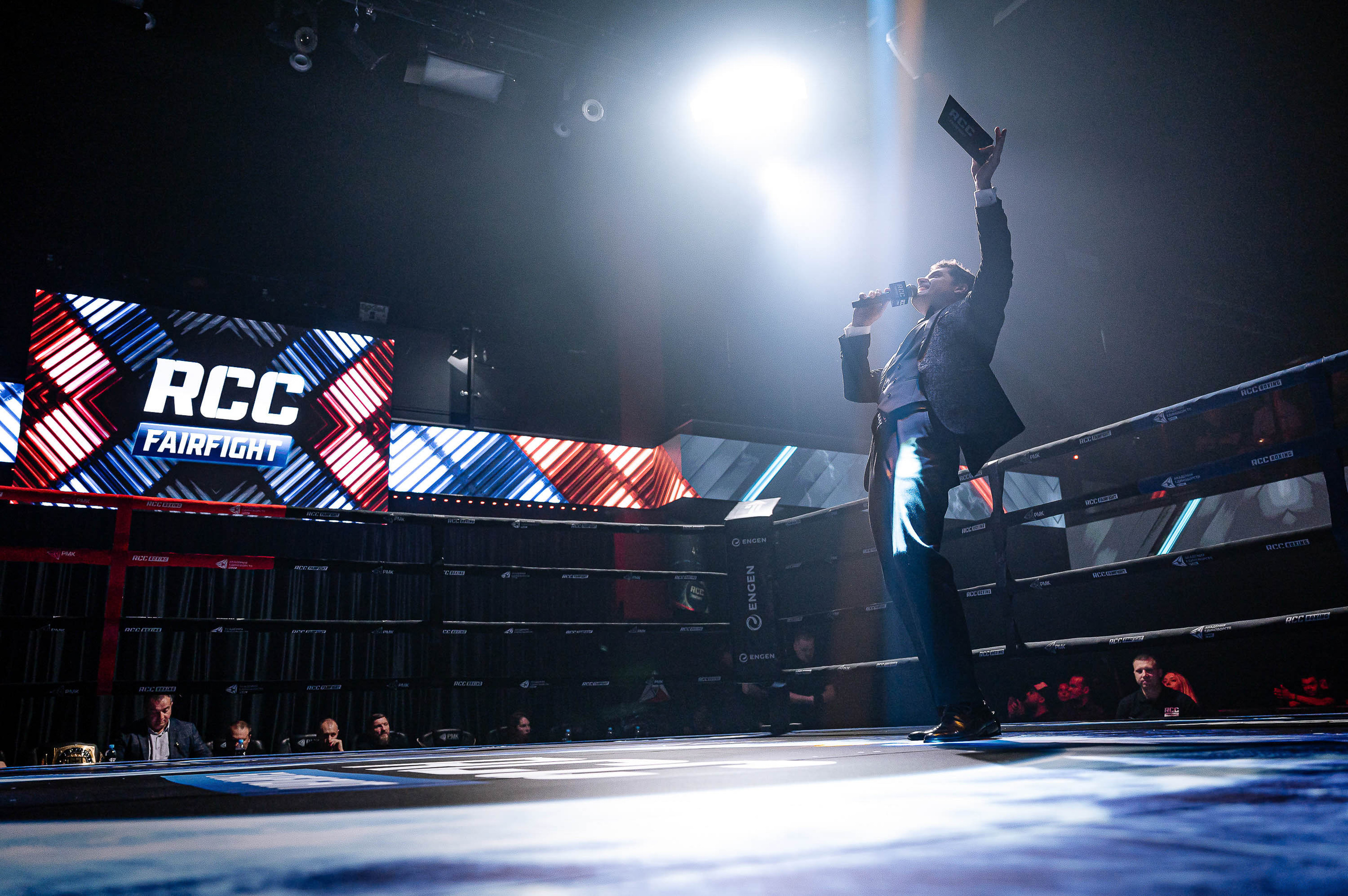 RCC Boxing. Максим Комаров — Профессиональный фотограф