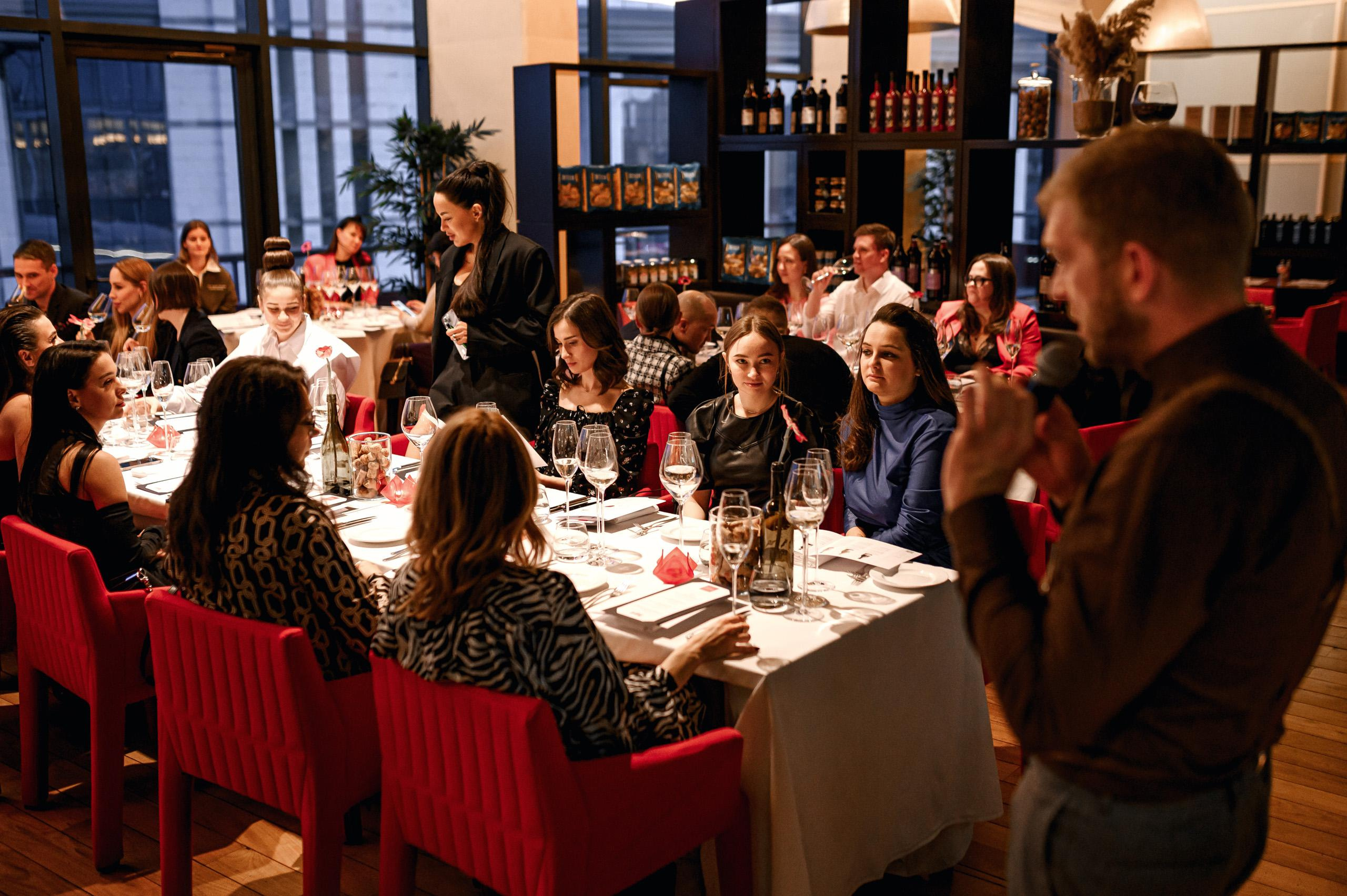 Винный ужин Hyatt Hotels. Максим Комаров — Профессиональный фотограф
