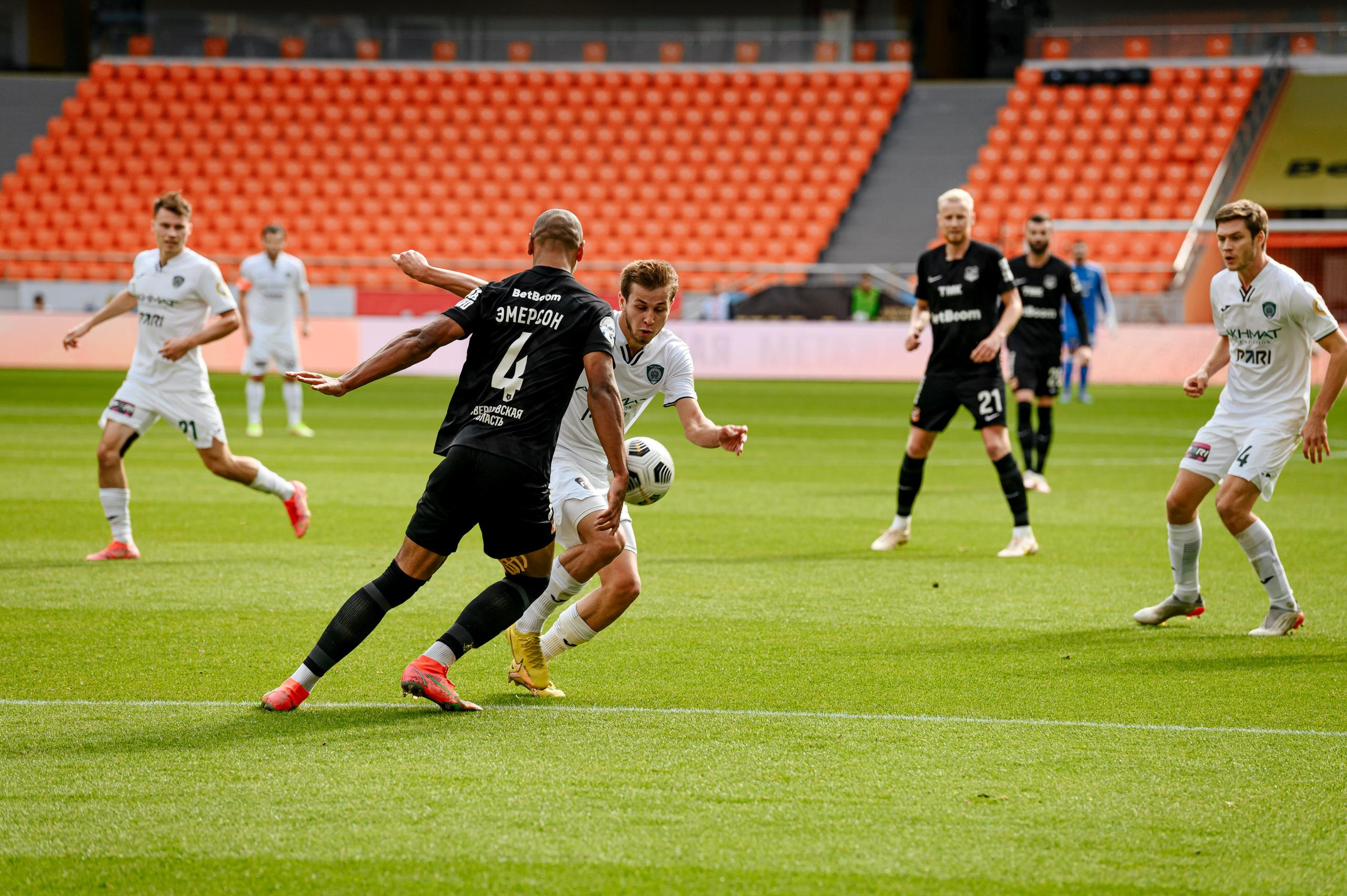ФУТБОЛЬНЫЙ КЛУБ «УРАЛ» (ЕКАТЕРИНБУРГ). Максим Комаров — Профессиональный фотограф