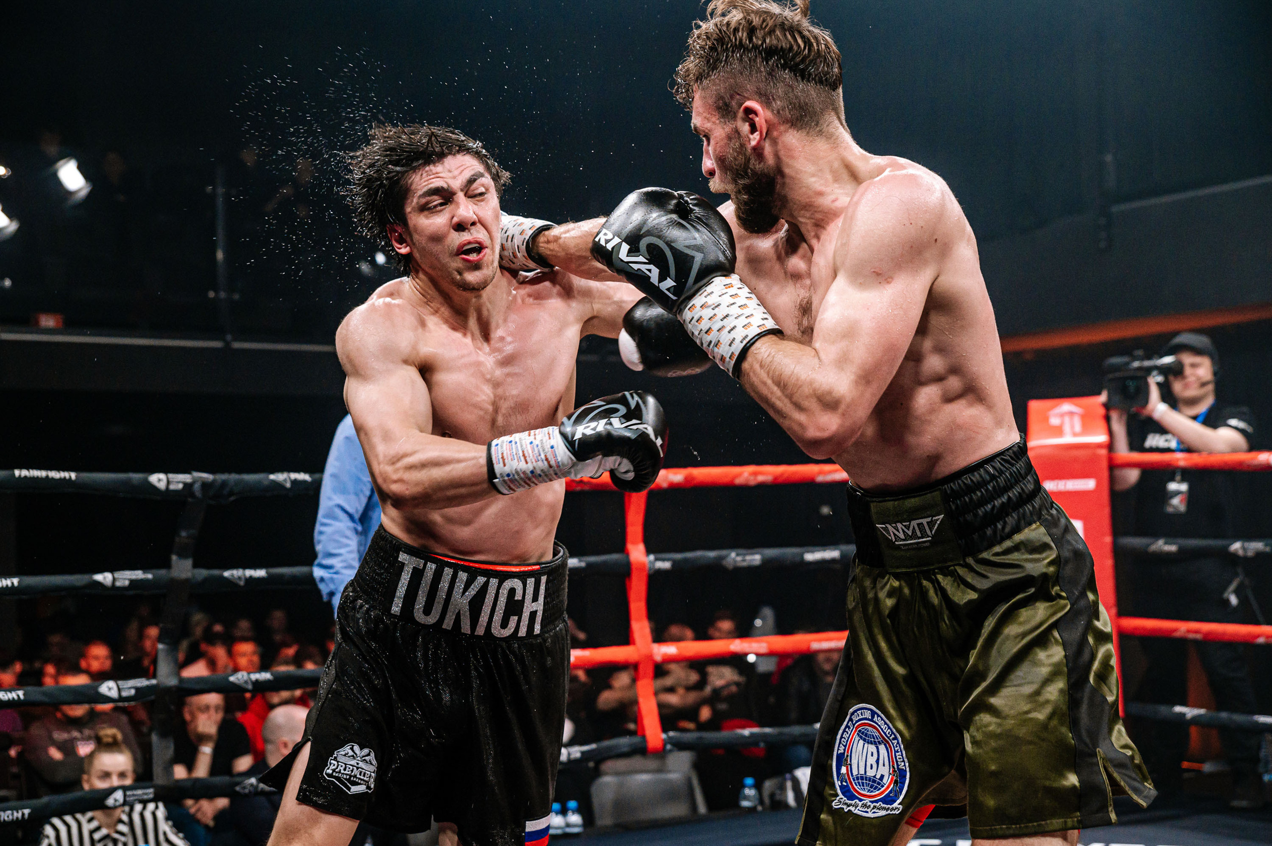 RCC Boxing. Максим Комаров — Профессиональный фотограф