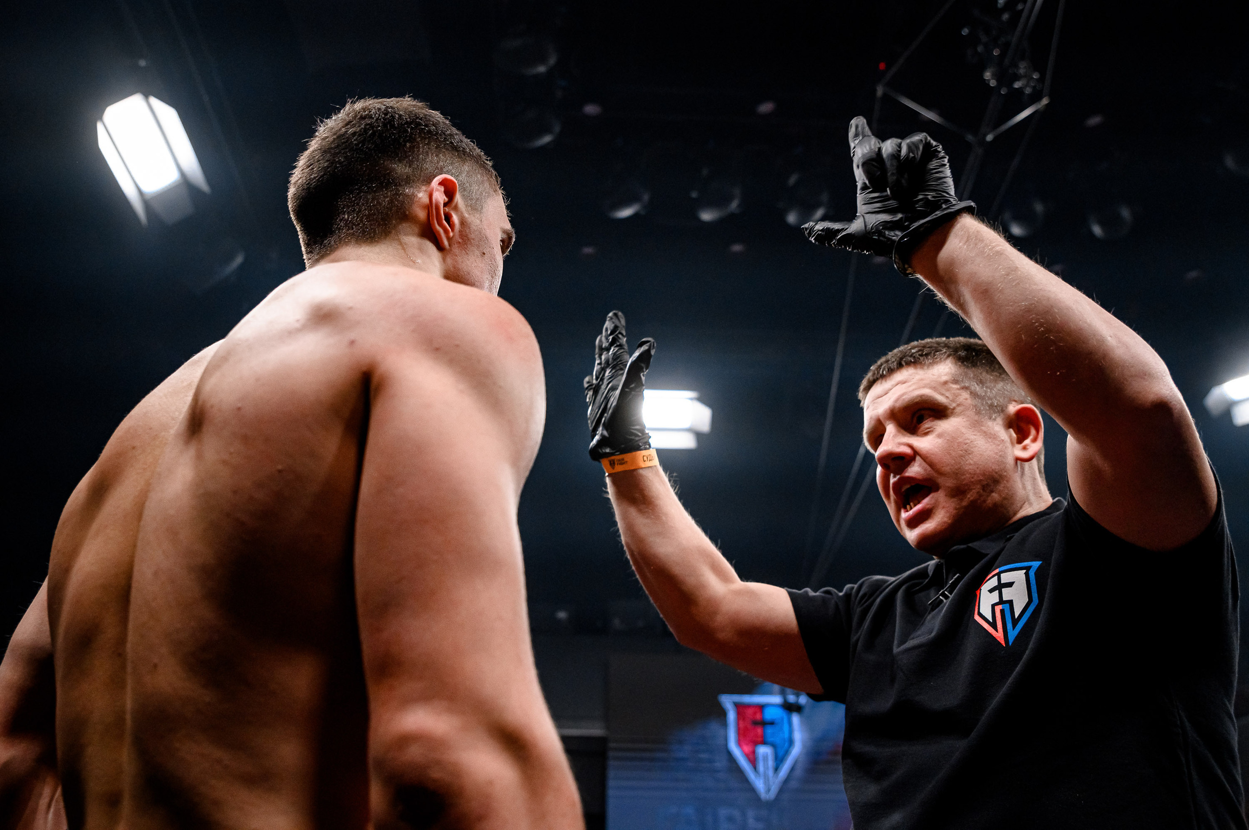 RCC Boxing. Максим Комаров — Профессиональный фотограф