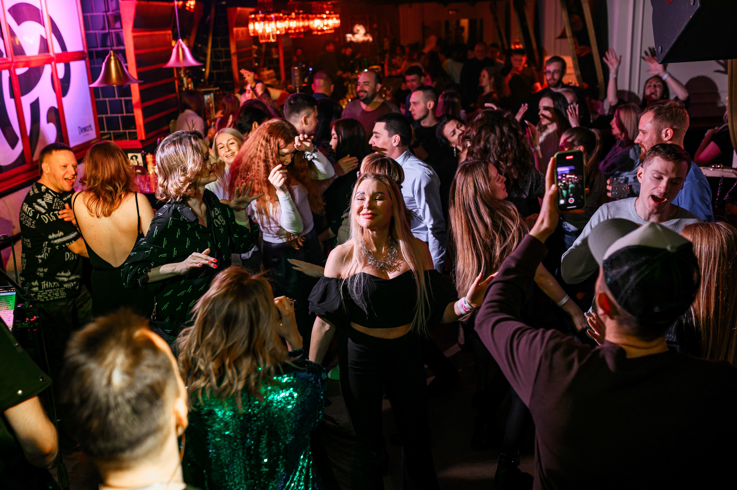 Клубы/Бары. Максим Комаров — Профессиональный фотограф