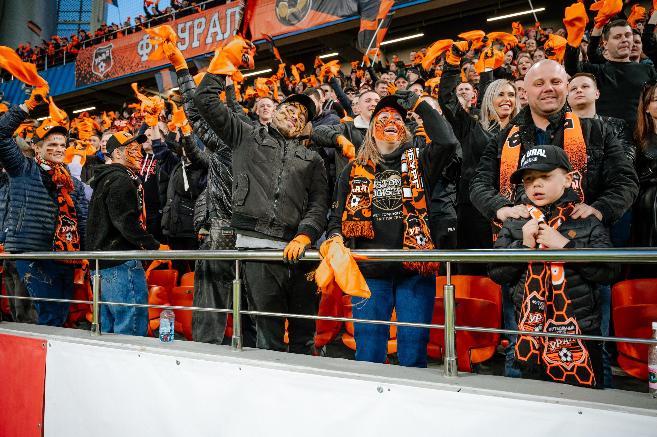 ФУТБОЛЬНЫЙ КЛУБ «УРАЛ» (ЕКАТЕРИНБУРГ). Максим Комаров — Профессиональный фотограф