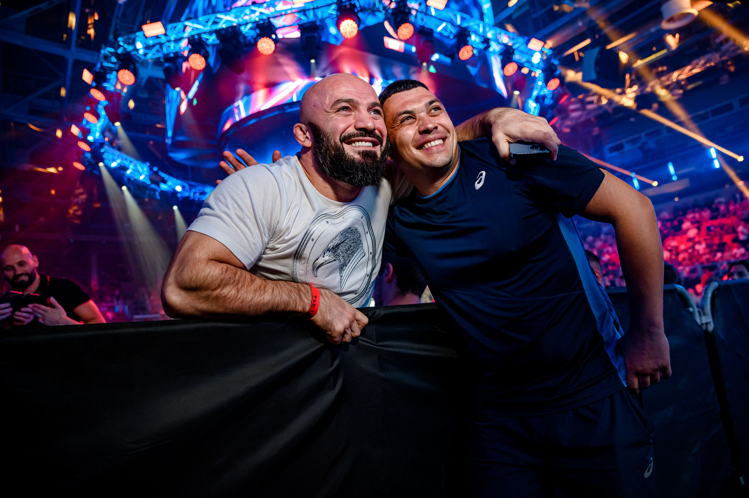 RCC MMA. Максим Комаров — Профессиональный фотограф