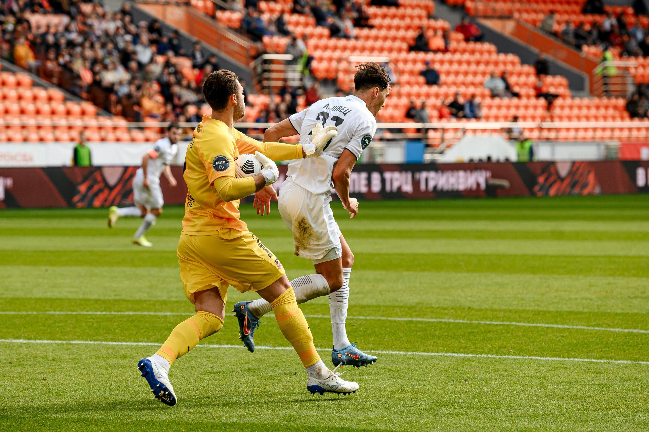 ФУТБОЛЬНЫЙ КЛУБ «УРАЛ» (ЕКАТЕРИНБУРГ). Максим Комаров — Профессиональный фотограф