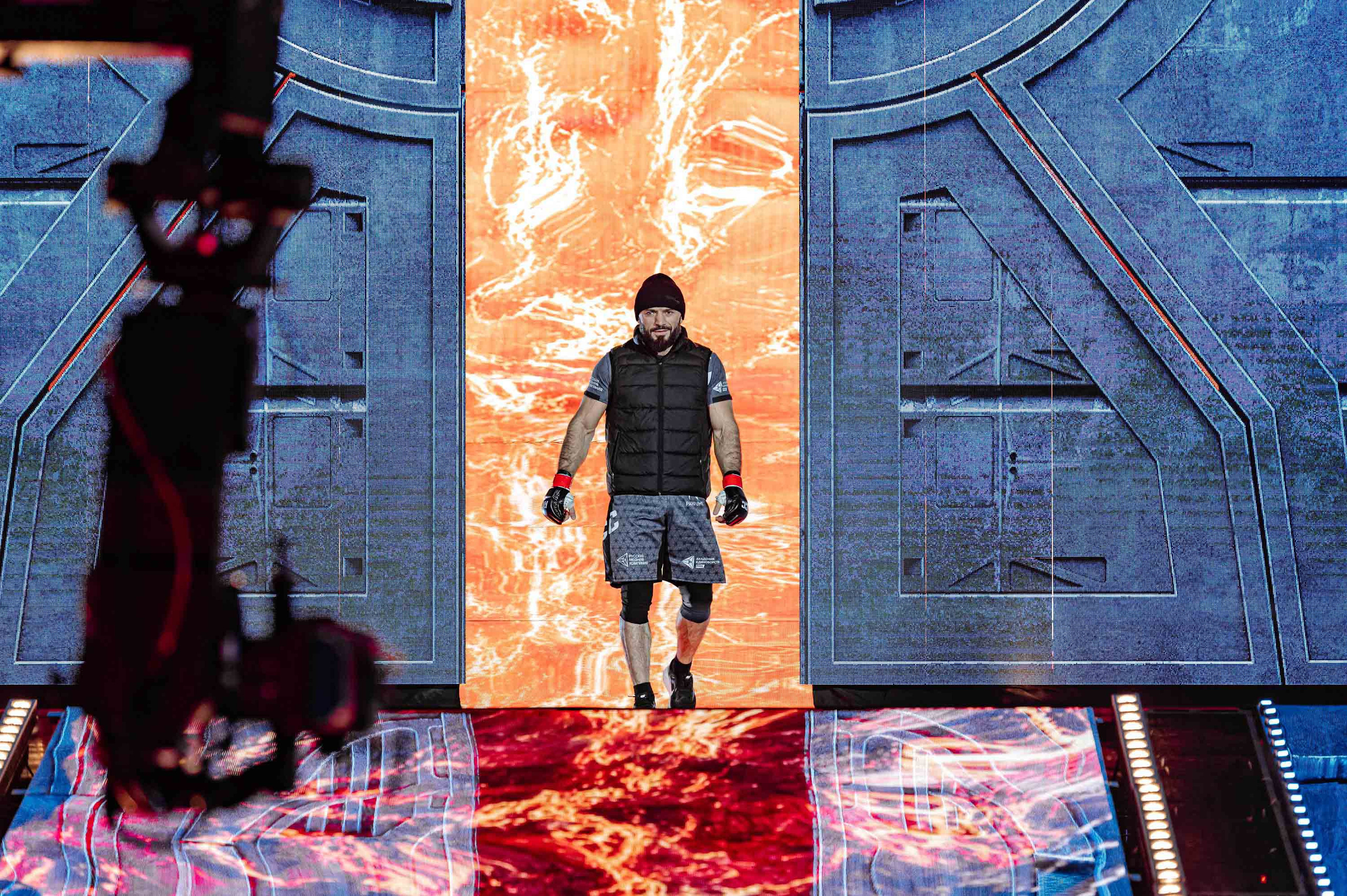 RCC MMA. Максим Комаров — Профессиональный фотограф