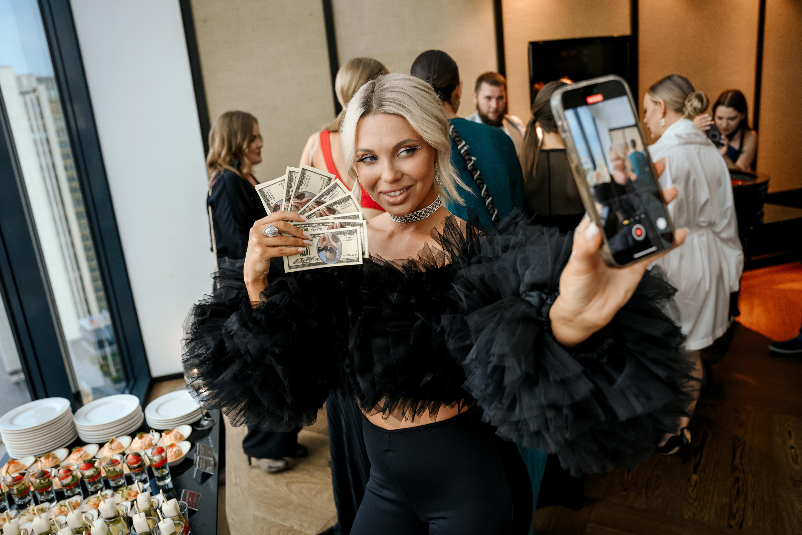 Happy Birthday Блогера Алены Голосновой. Максим Комаров — Профессиональный фотограф