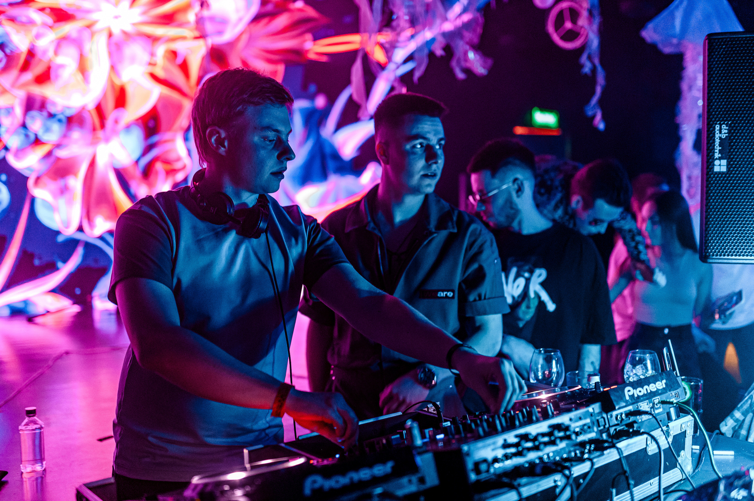 Клубы/Бары. Максим Комаров — Профессиональный фотограф