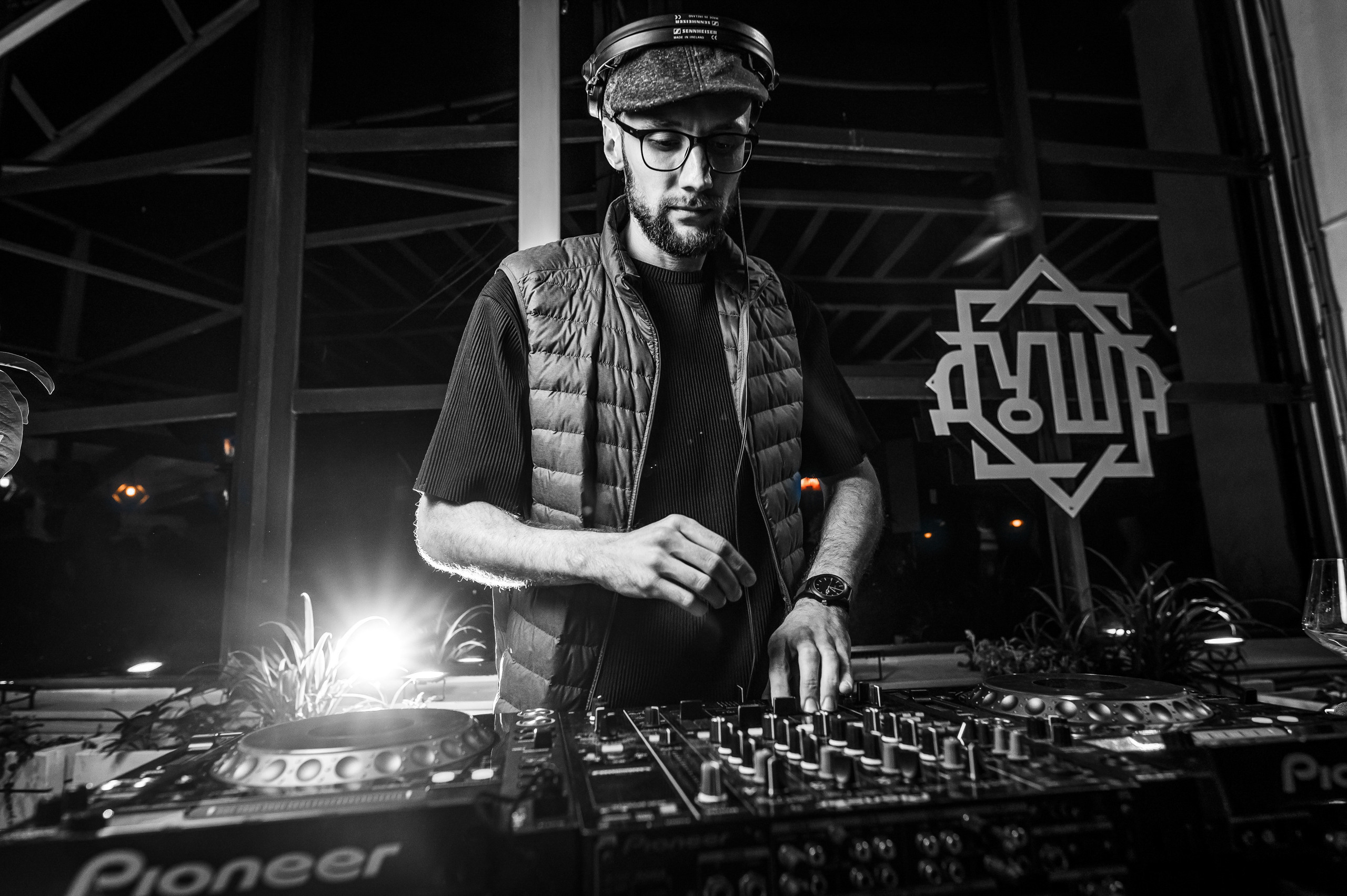 Клубы/Бары. Максим Комаров — Профессиональный фотограф