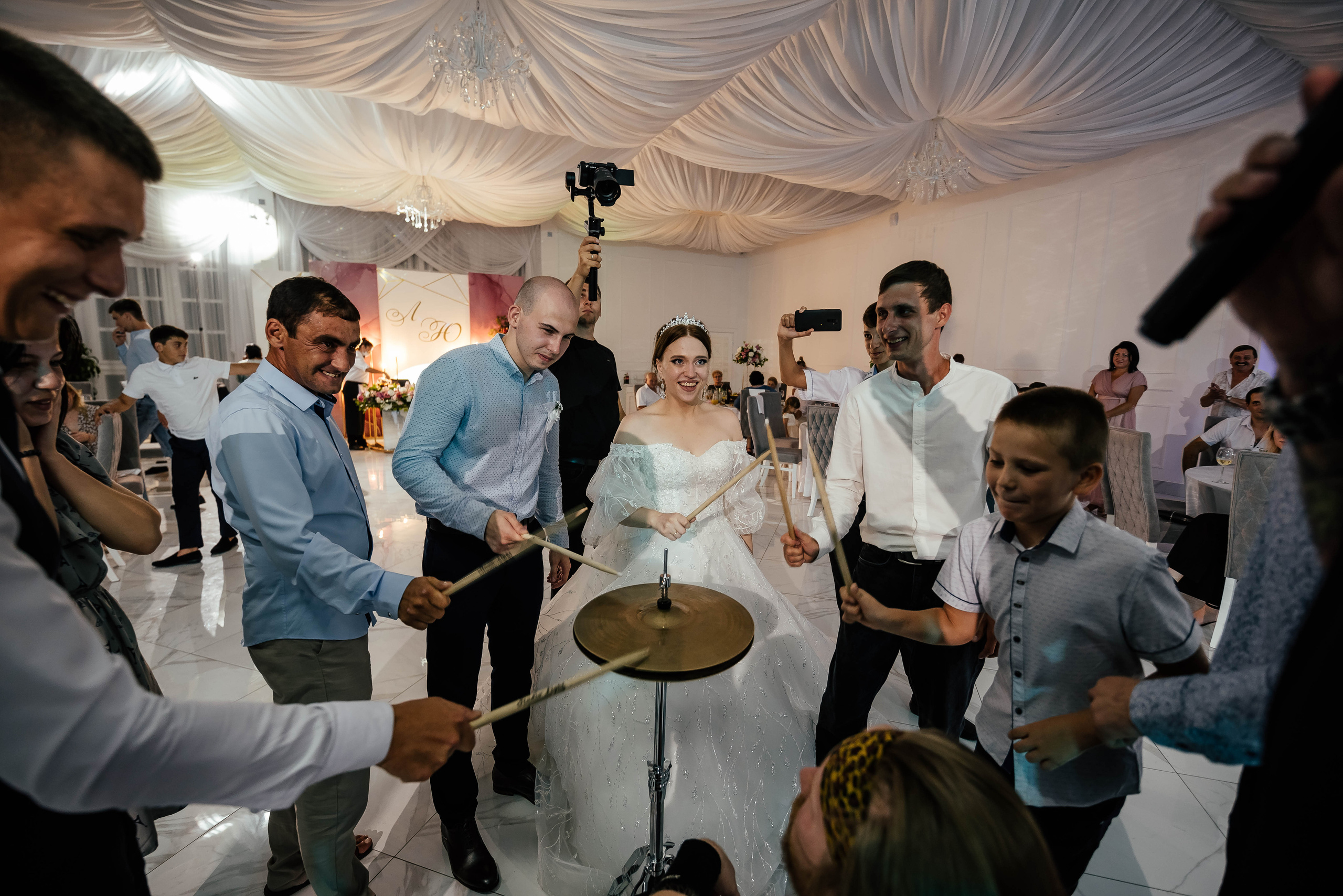 Юля и Леня. Свадебный фотограф в Ростове Александра Груздева