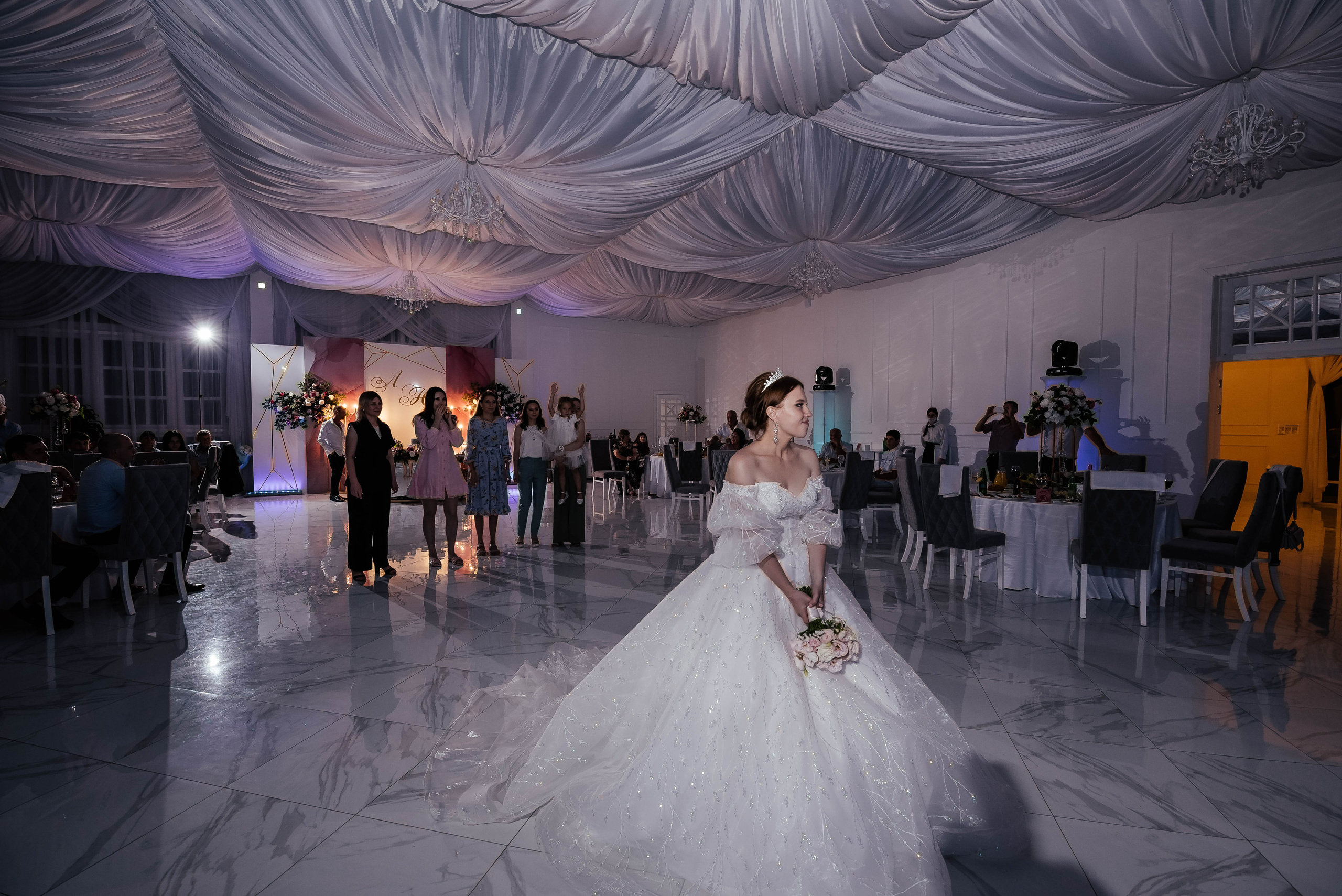 Юля и Леня. Свадебный фотограф в Ростове Александра Груздева