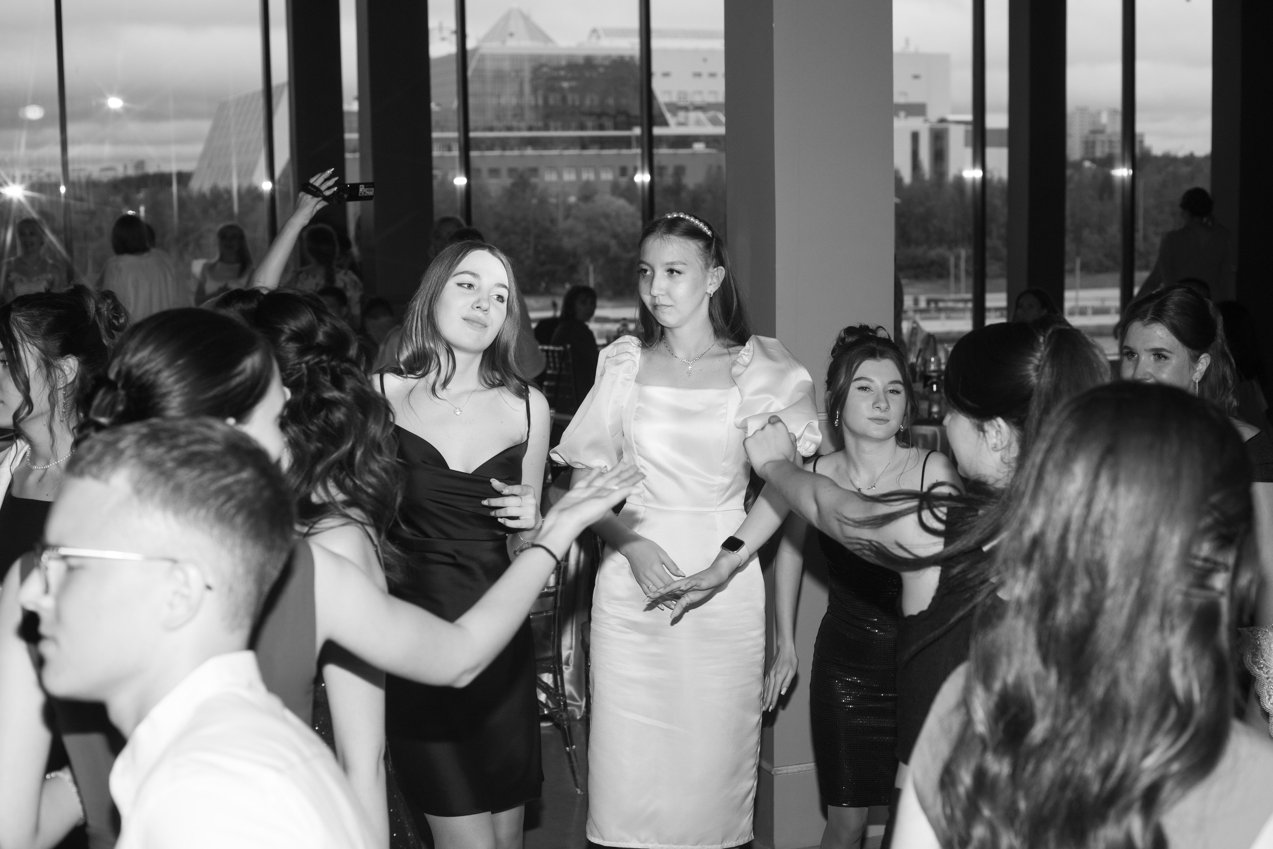 Выпускной в Винотеке. Свадебный и семейный фотограф в Сургуте и ХМАО Черепанова Наталья