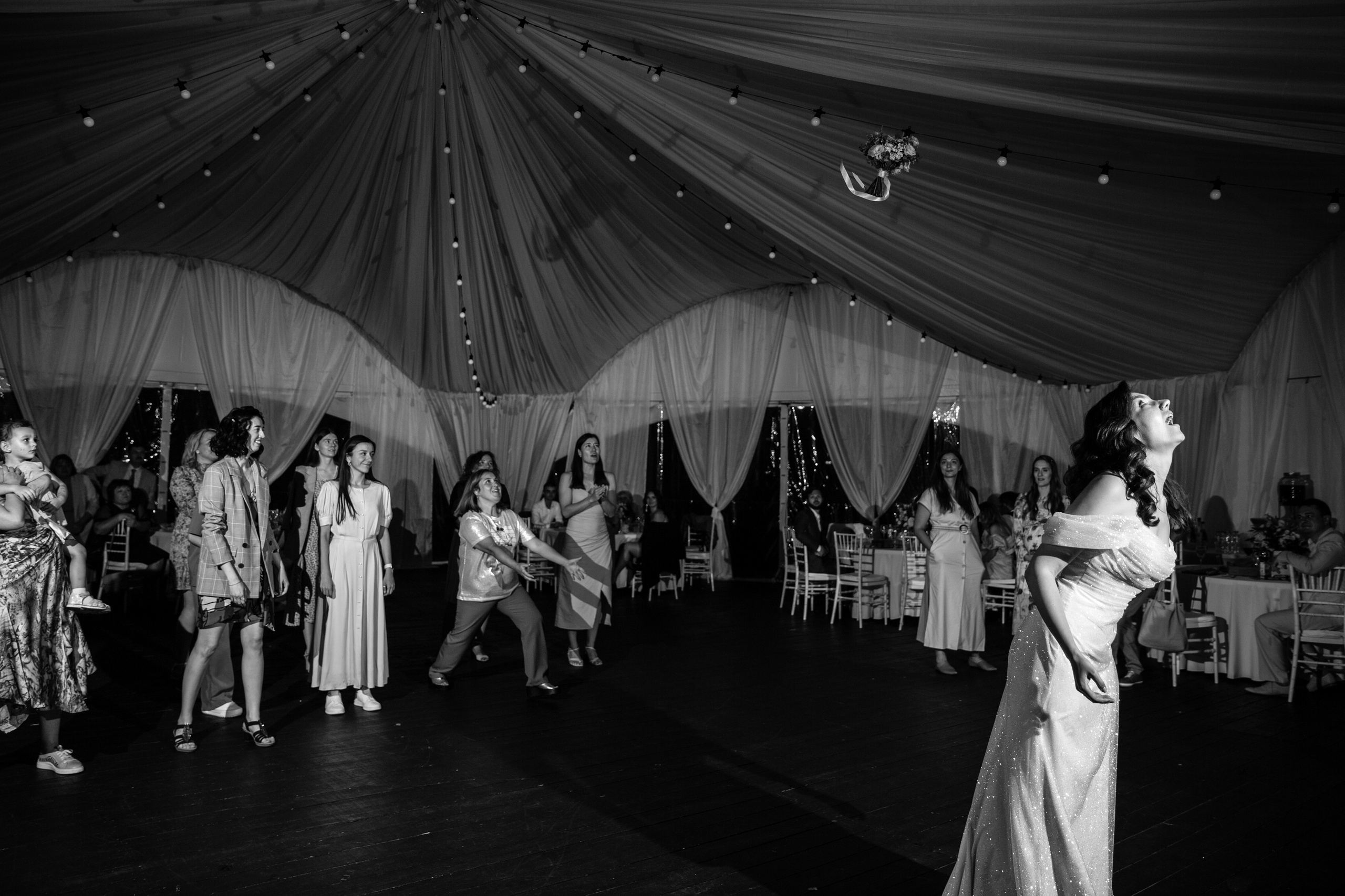 А я сяду в кабриолет, и уеду куда-нибудь. Свадебный и семейный фотограф в Москве Julia Juice