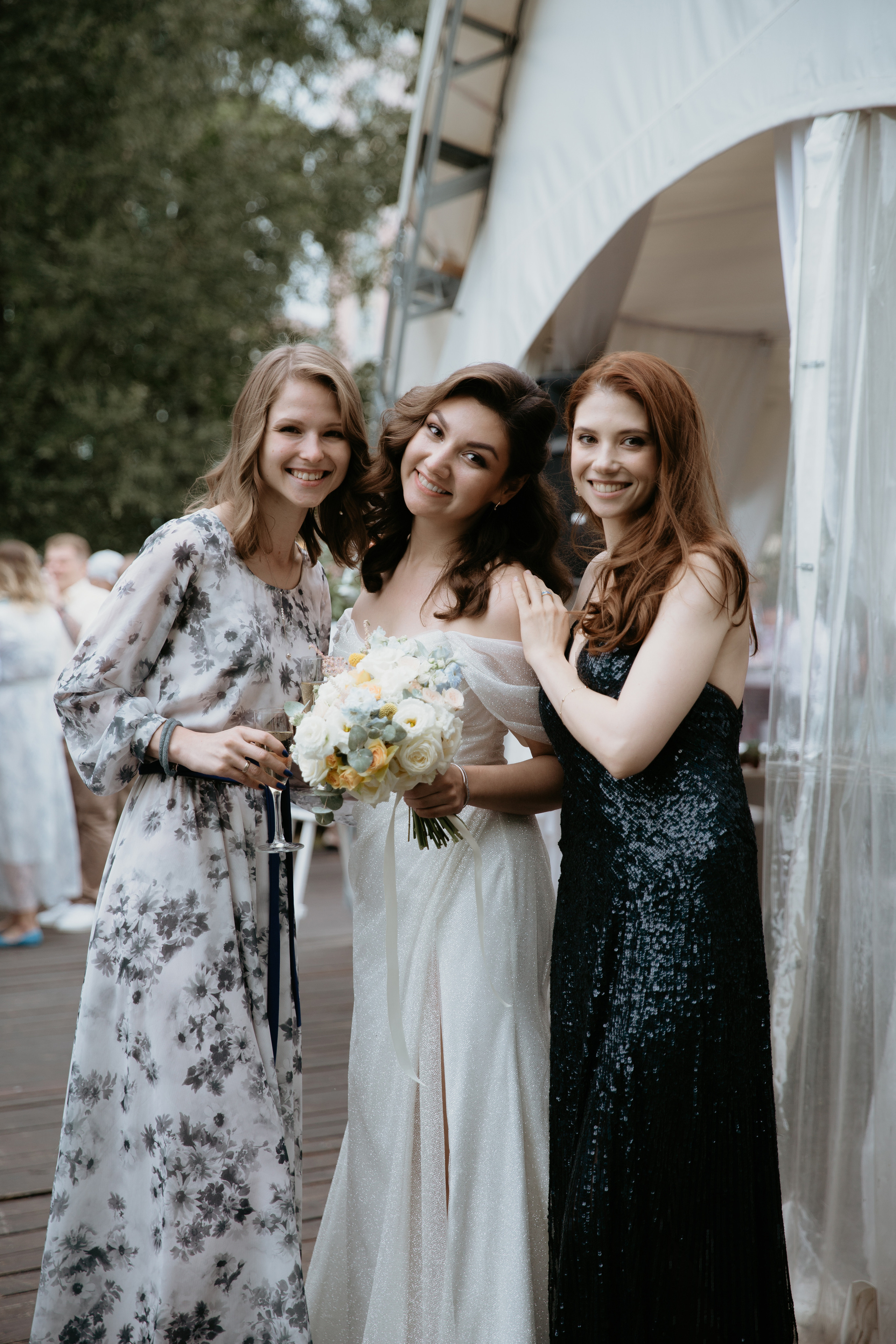 А я сяду в кабриолет, и уеду куда-нибудь. Свадебный и семейный фотограф в Москве Julia Juice