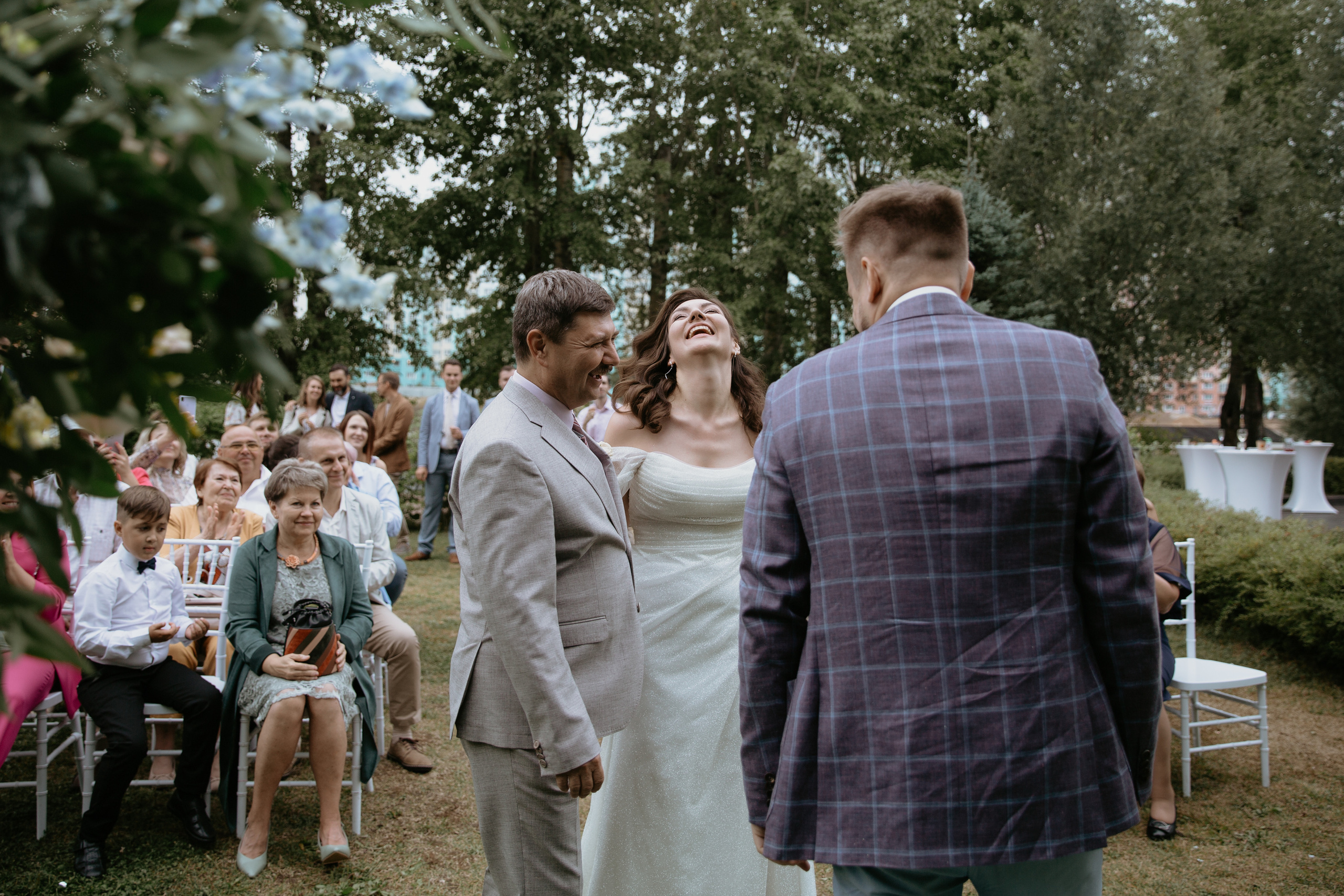 А я сяду в кабриолет, и уеду куда-нибудь. Свадебный и семейный фотограф в Москве Julia Juice