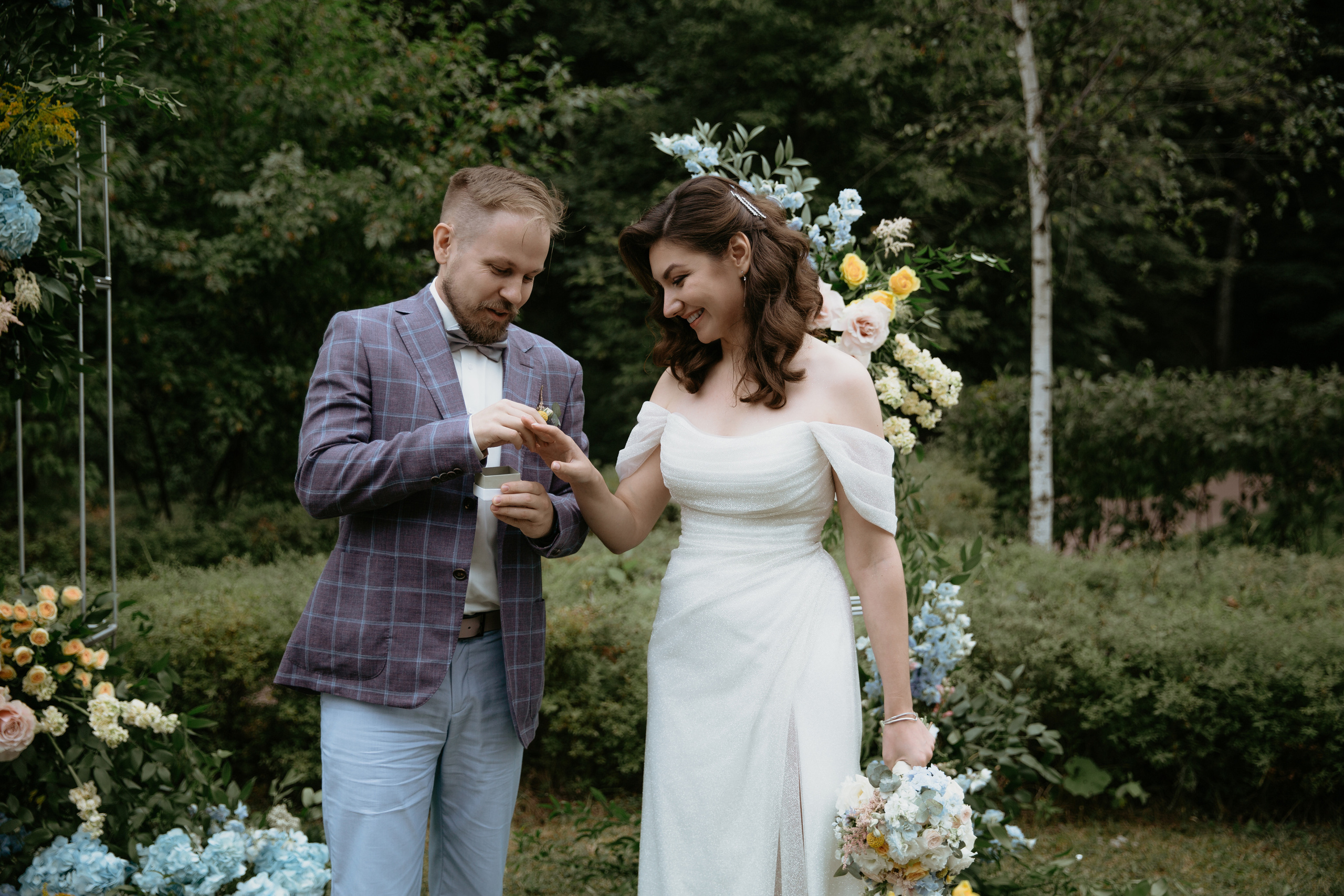 А я сяду в кабриолет, и уеду куда-нибудь. Свадебный и семейный фотограф в Москве Julia Juice