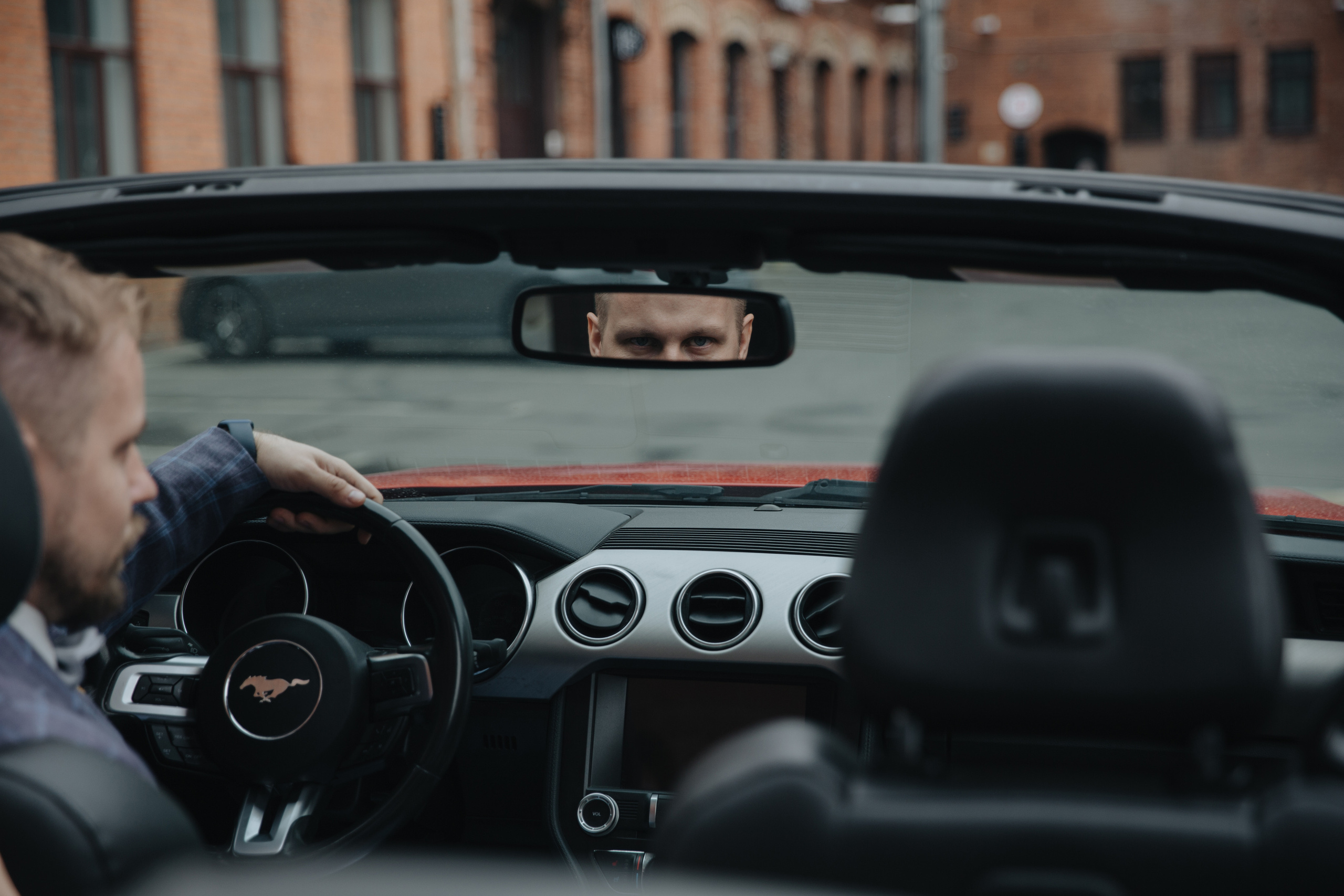 А я сяду в кабриолет, и уеду куда-нибудь. Свадебный и семейный фотограф в Москве Julia Juice