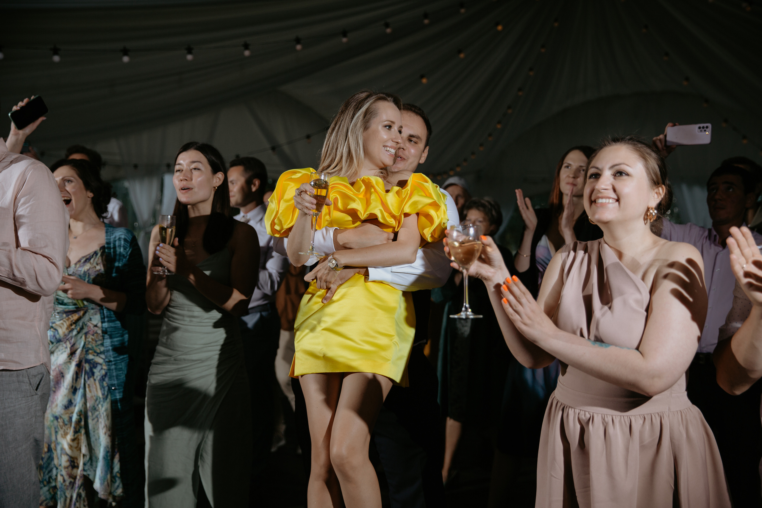 А я сяду в кабриолет, и уеду куда-нибудь. Свадебный и семейный фотограф в Москве Julia Juice