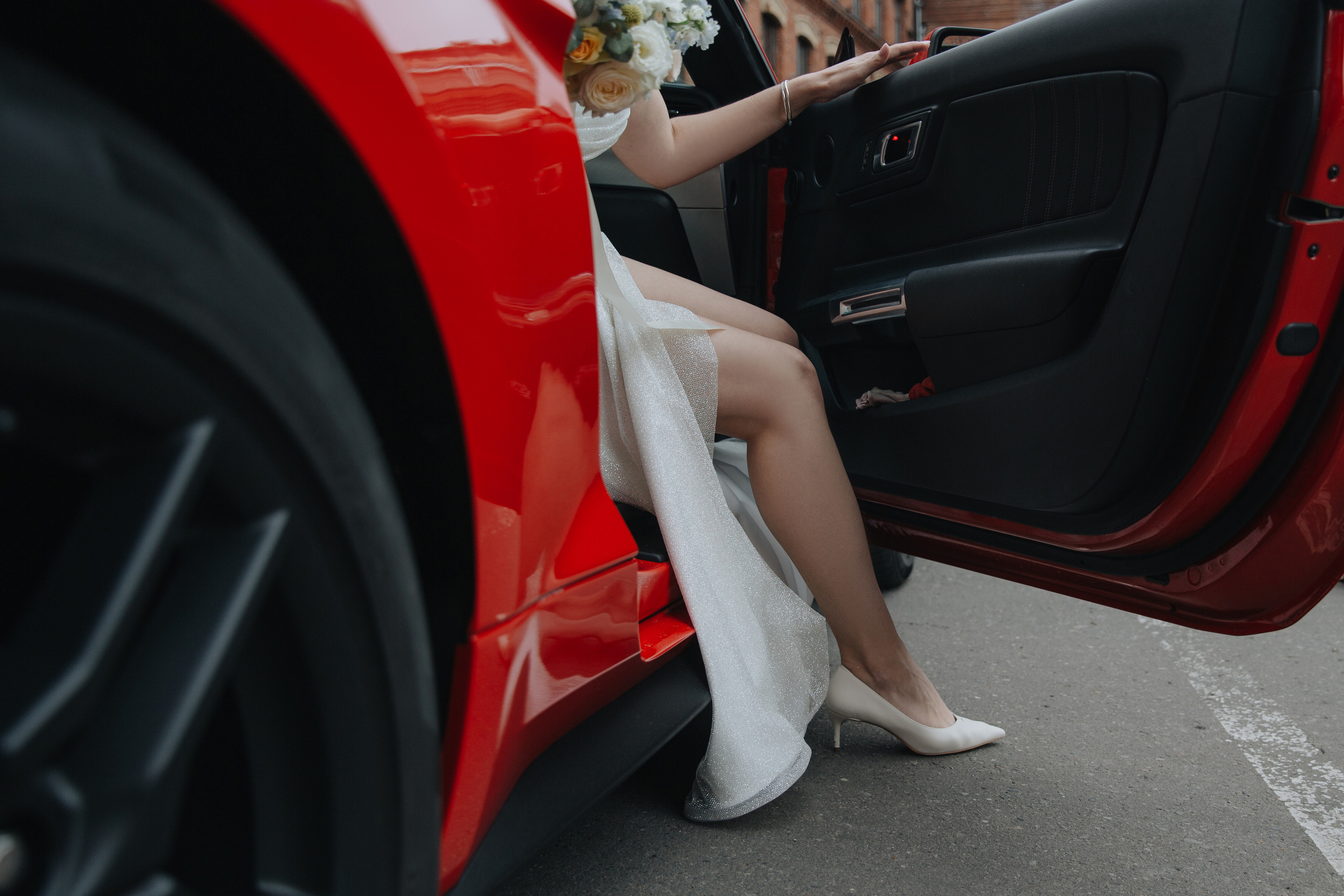 А я сяду в кабриолет, и уеду куда-нибудь. Свадебный и семейный фотограф в Москве Julia Juice