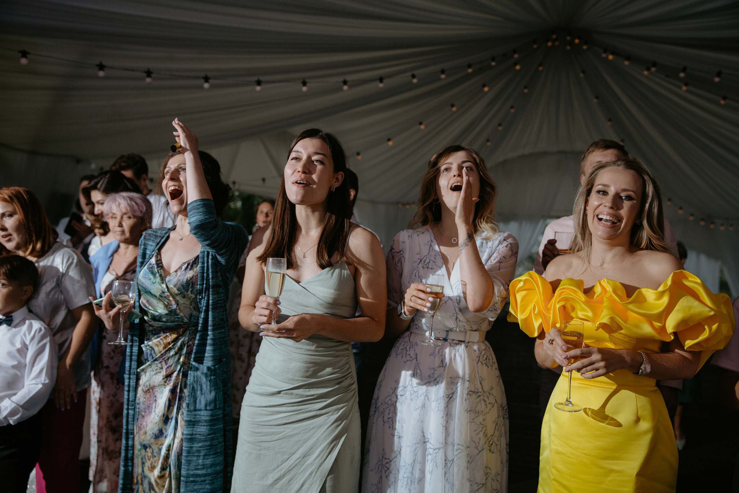 А я сяду в кабриолет, и уеду куда-нибудь. Свадебный и семейный фотограф в Москве Julia Juice