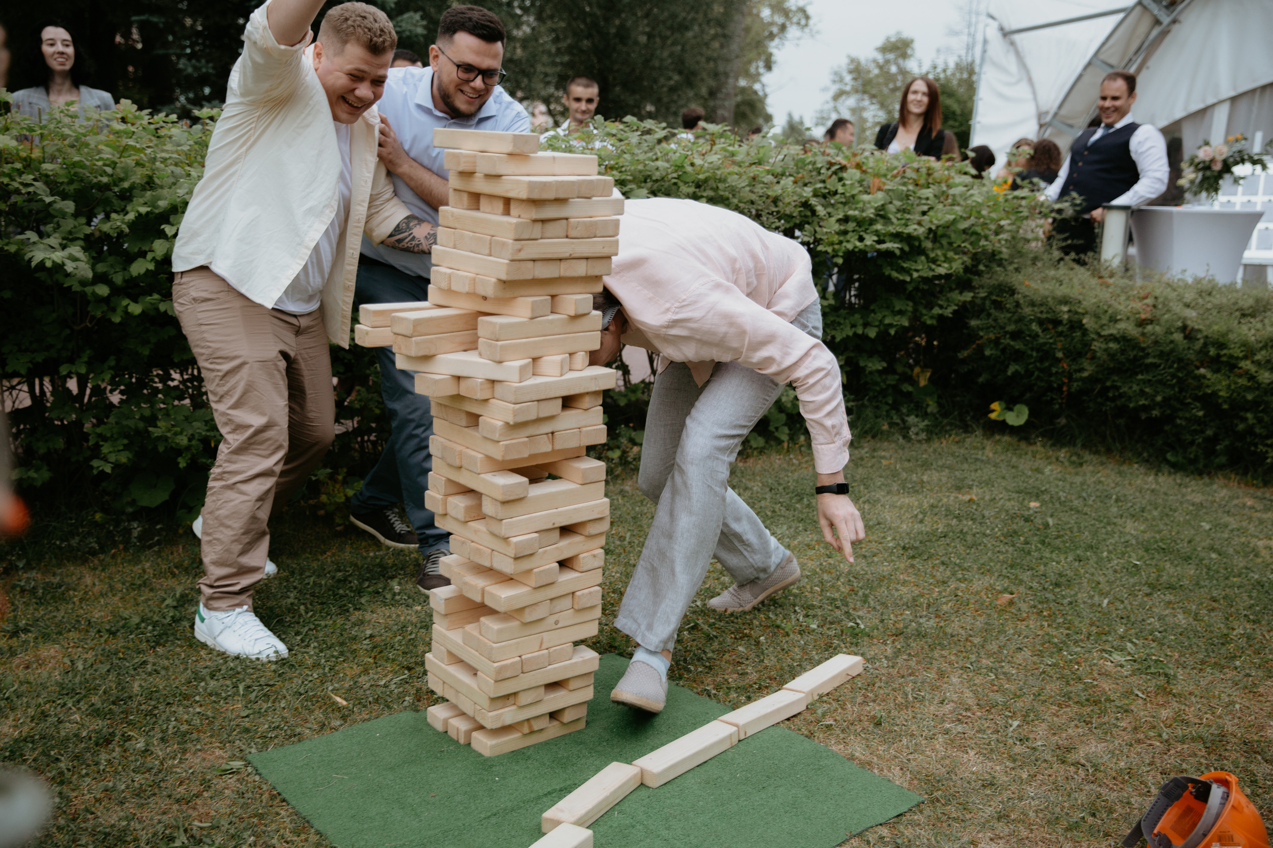 А я сяду в кабриолет, и уеду куда-нибудь. Свадебный и семейный фотограф в Москве Julia Juice