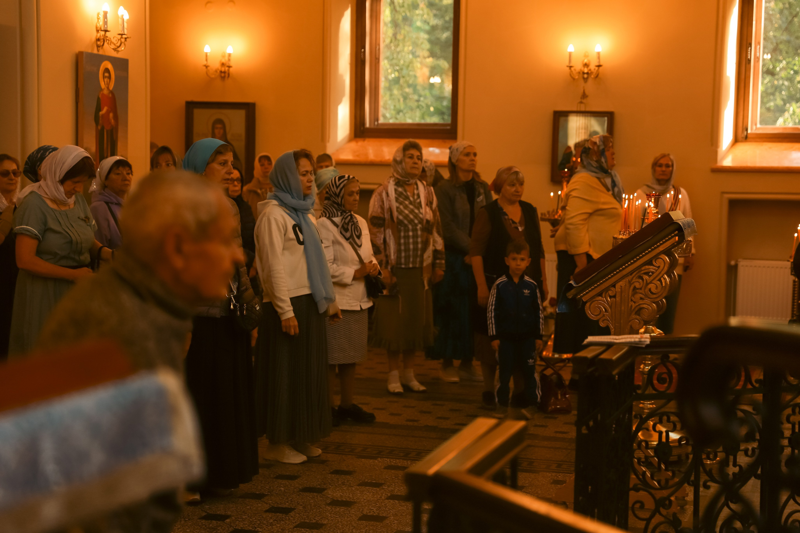 Служба в церкви