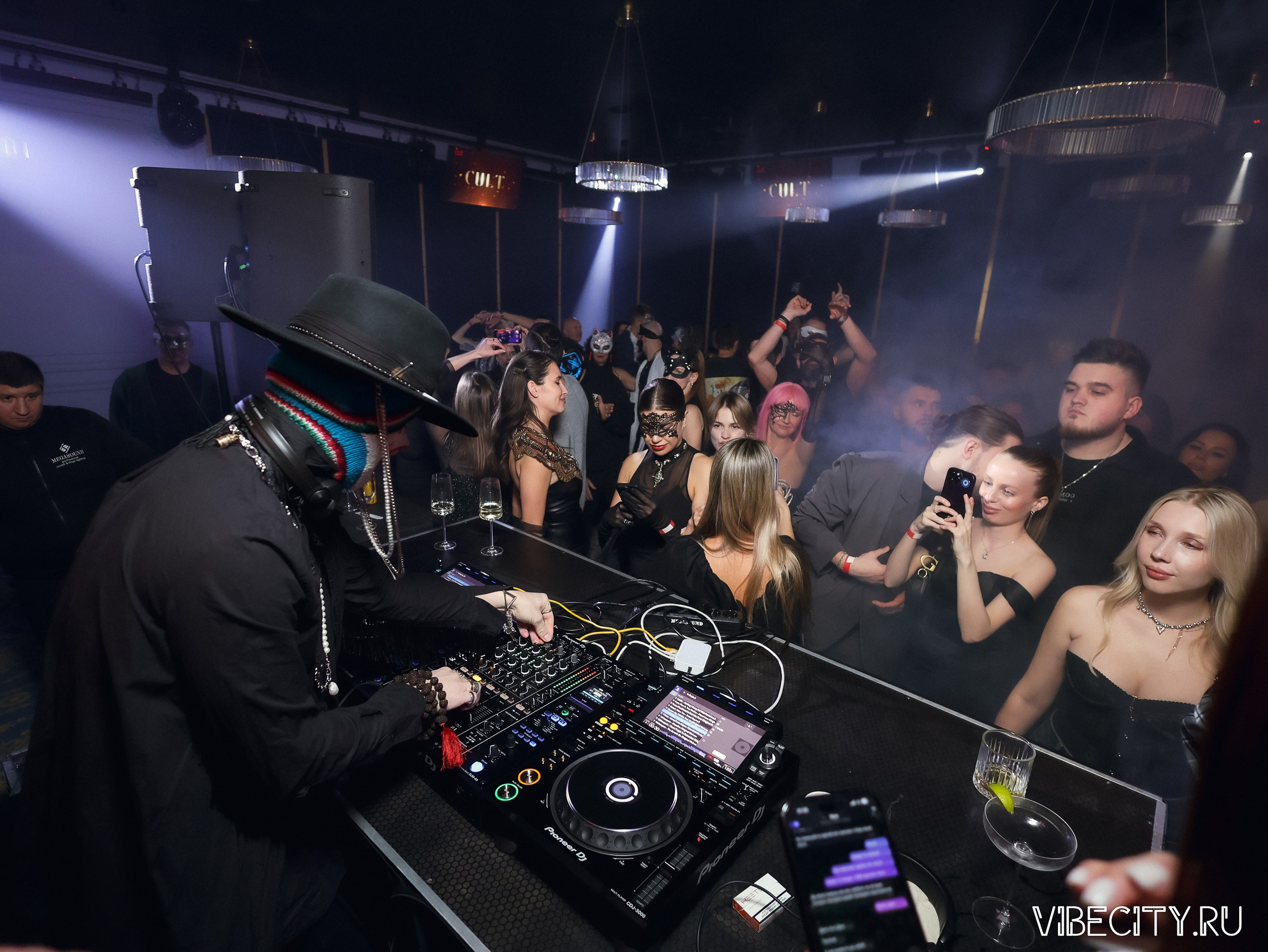 CULT MASQUERADE X GRAND PALACE. VIBECITY.RU Вайб Сити Ру Фоторепортажи Фотоотчеты Калининград