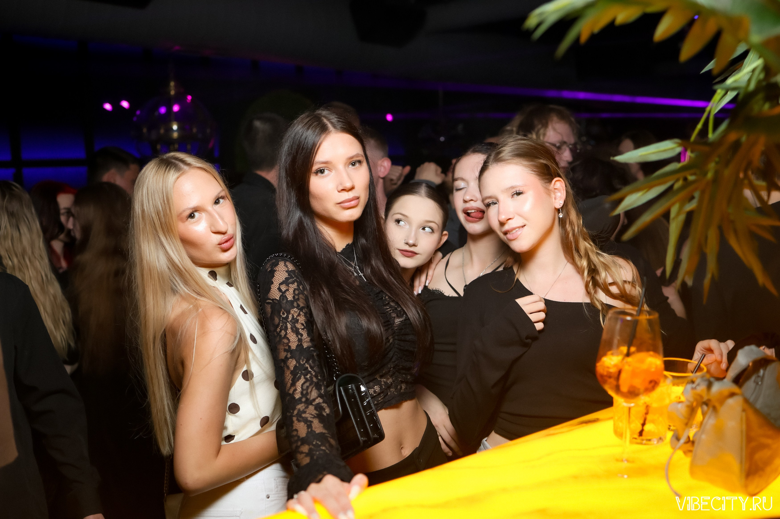 DOUBLE U. VIBECITY.RU Вайб Сити Ру Фоторепортажи Фотоотчеты Калининград