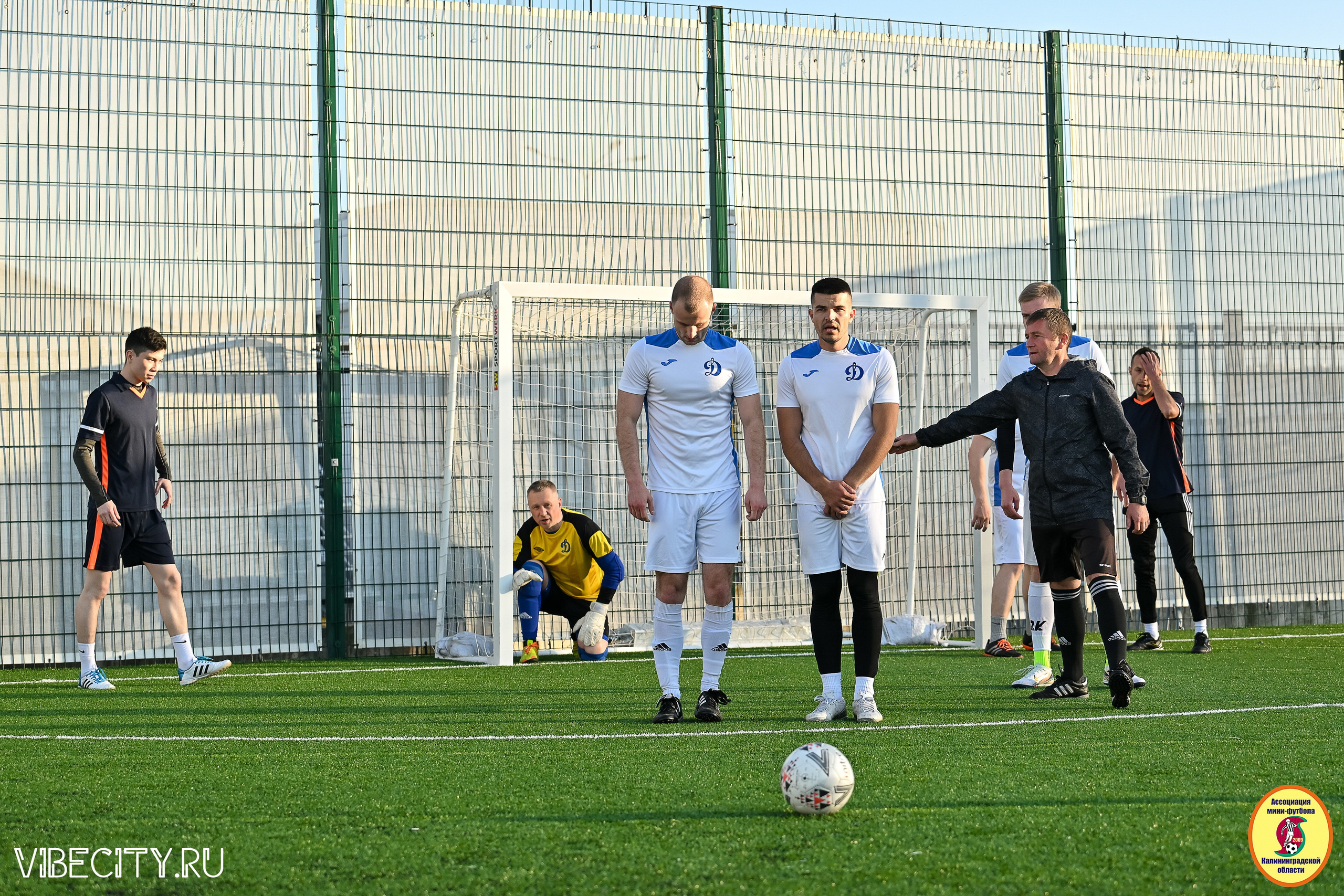 ИГРЫ МИНИ-ФУТБОЛЬНОЙ И КОРПОРАТИВНОЙ ЛИГИ. VIBECITY.RU Вайб Сити Ру Фоторепортажи Фотоотчеты Калининград