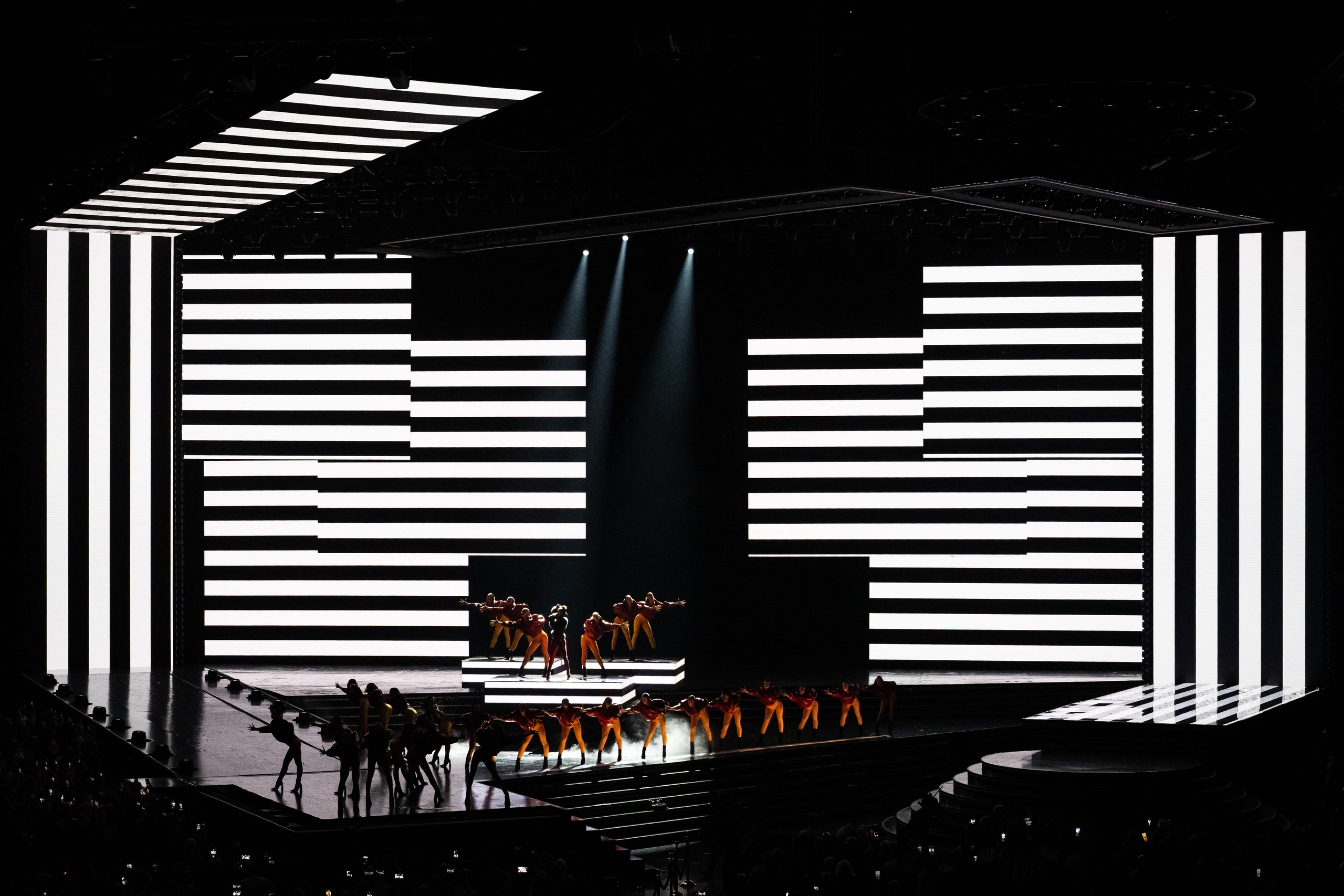 ZIVERT MUSIC AWARDS / 2026. OOPS TEAM