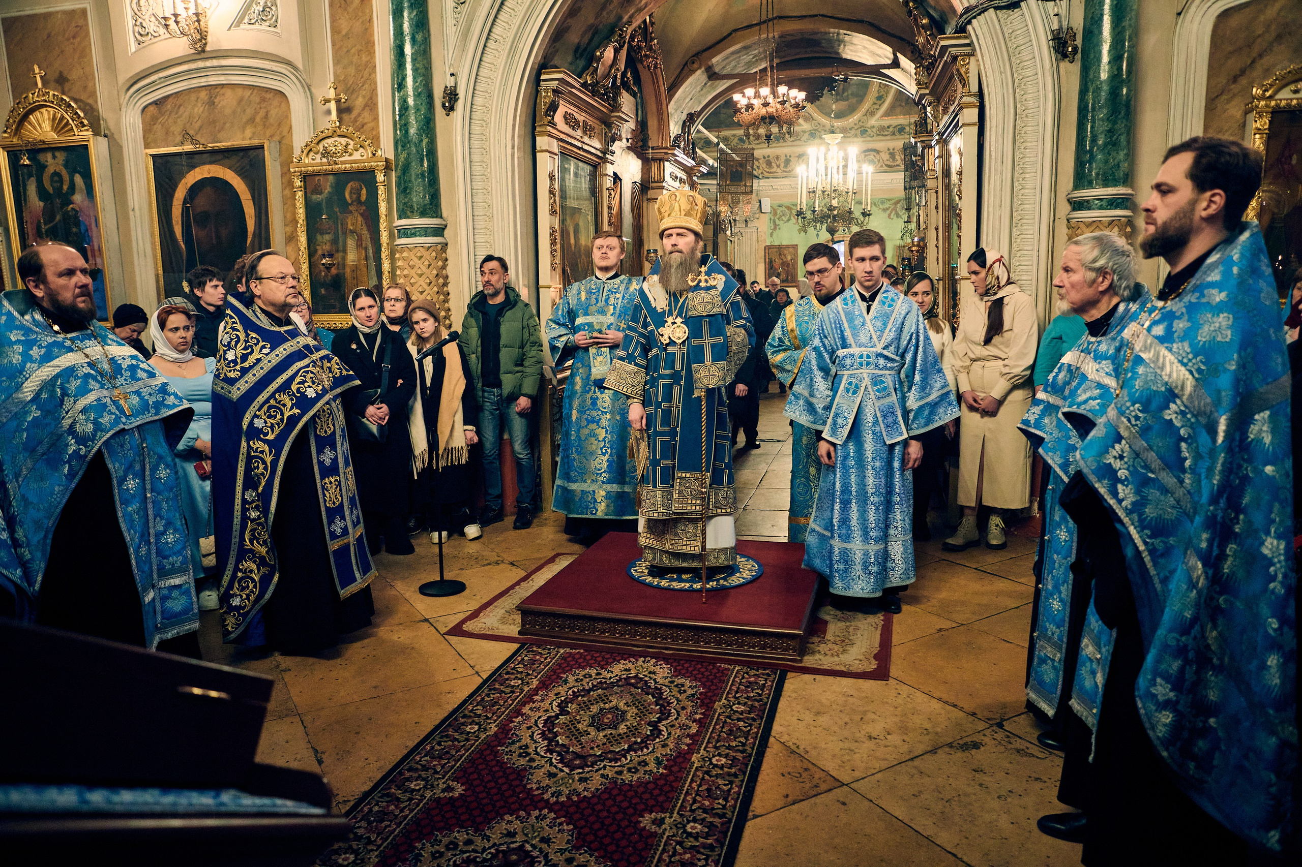 Всенощная на БЛАГОВЕЩЕНИЕ ПРЕСВЯТОЙ БОГОРОДИЦЫ. DMITRY MOISEENKO — фотограф, художник, топ-стилист