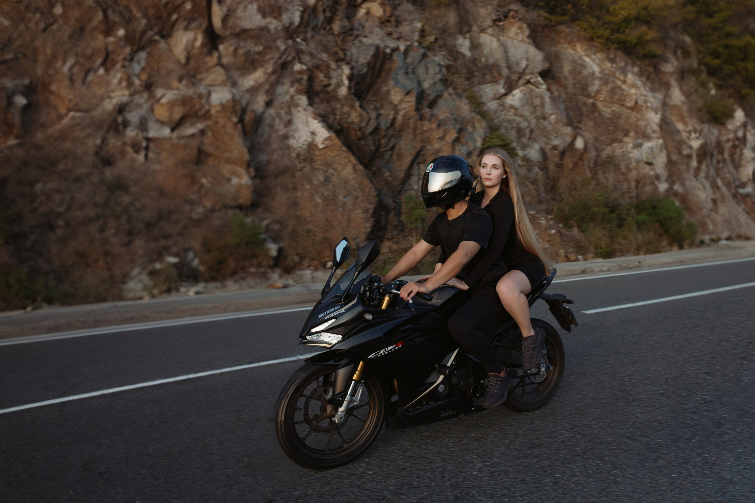 Рассветная прогулка на байках Кон и Ирина.Нячанг. Главная