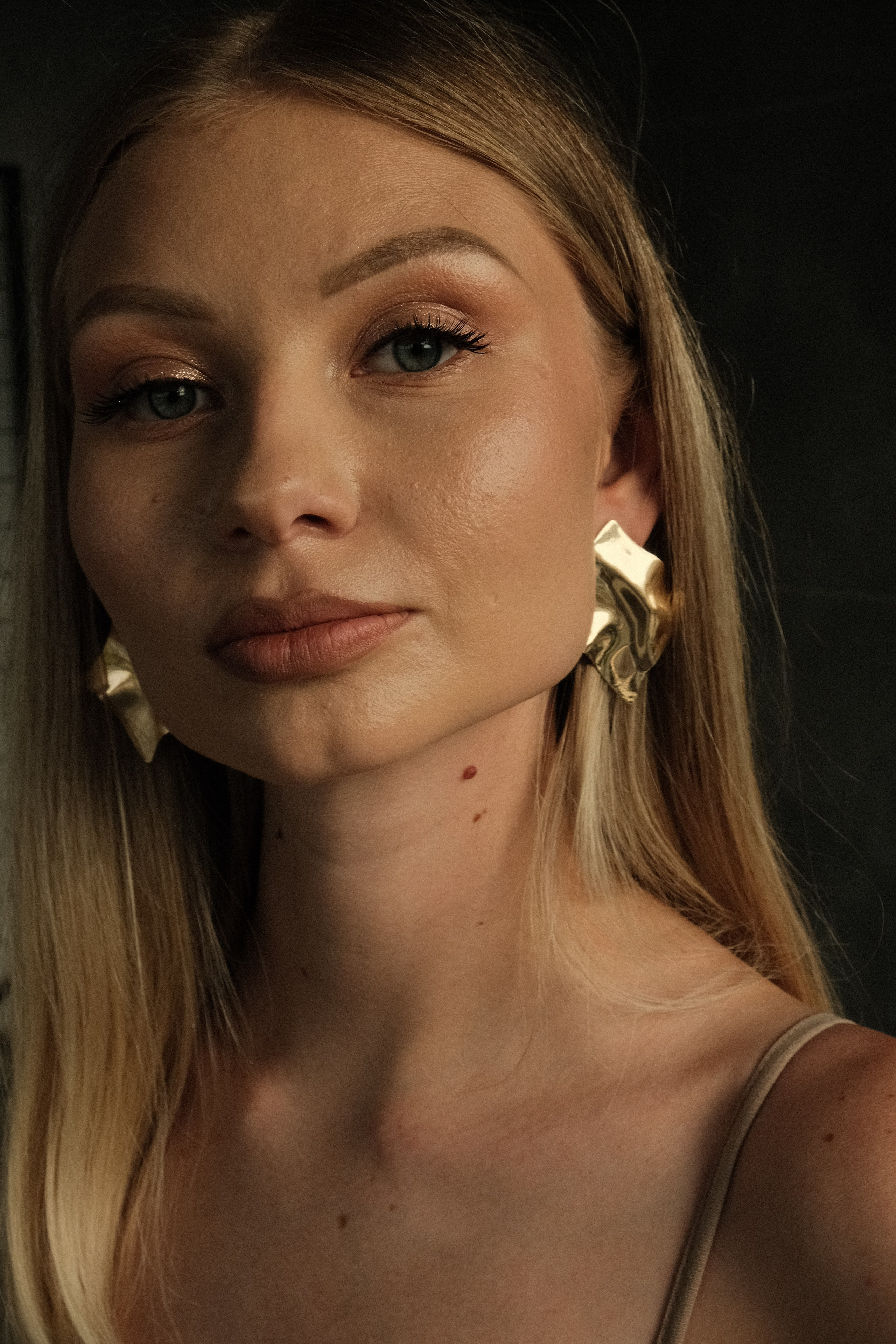 Экспресс фотосъемка для бренда одежды. Фотограф Нюта Лобас