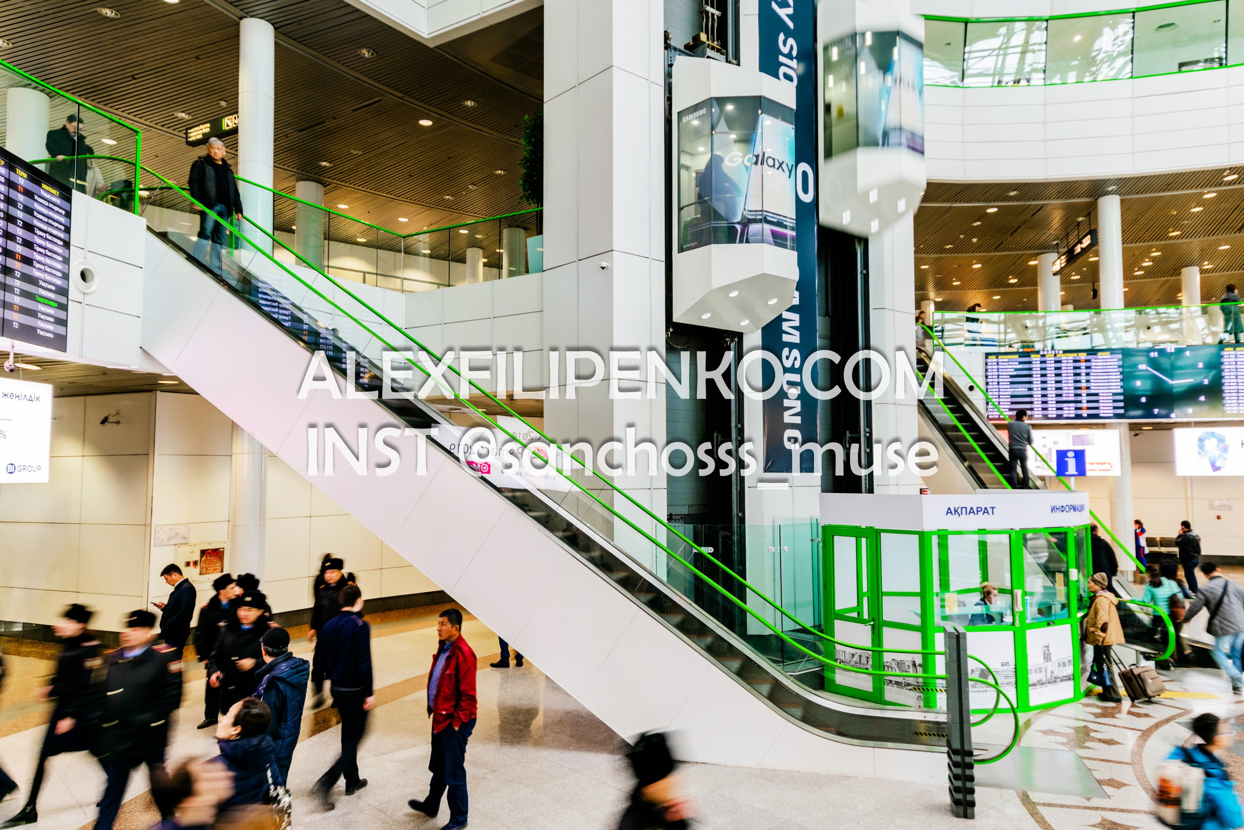 Фотосъемка для рекламного оператора MYD Production в Аэропорту Астаны. Фотограф интерьера недвижимости и архитектуры в Астане