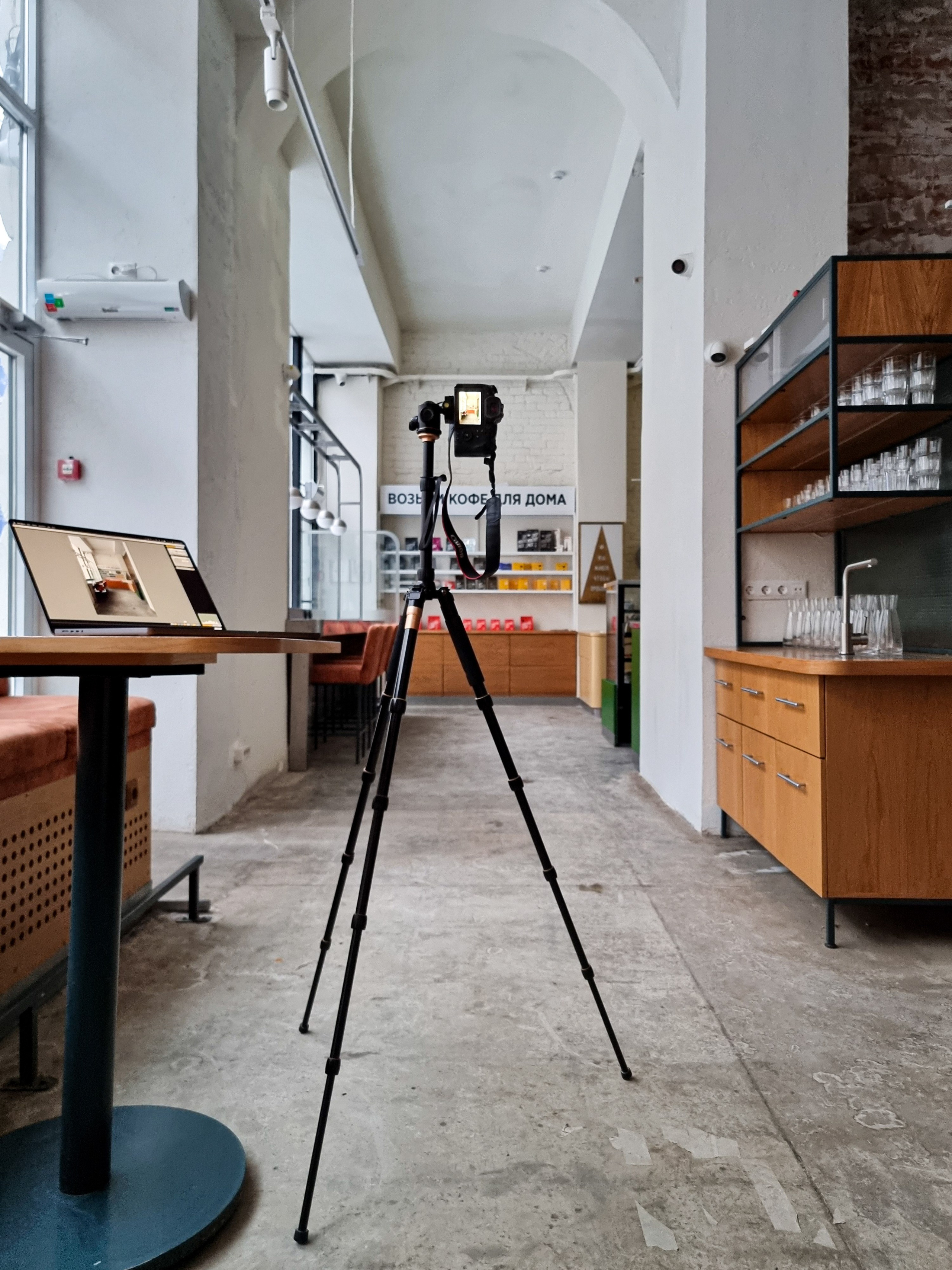 Съемка  нижегородской кофейни  Верхушка кофе в Нижнем Новгороде. Кофейни Нижний Новгород. Интерьерная фотосъемка кофейни. FruitDesign