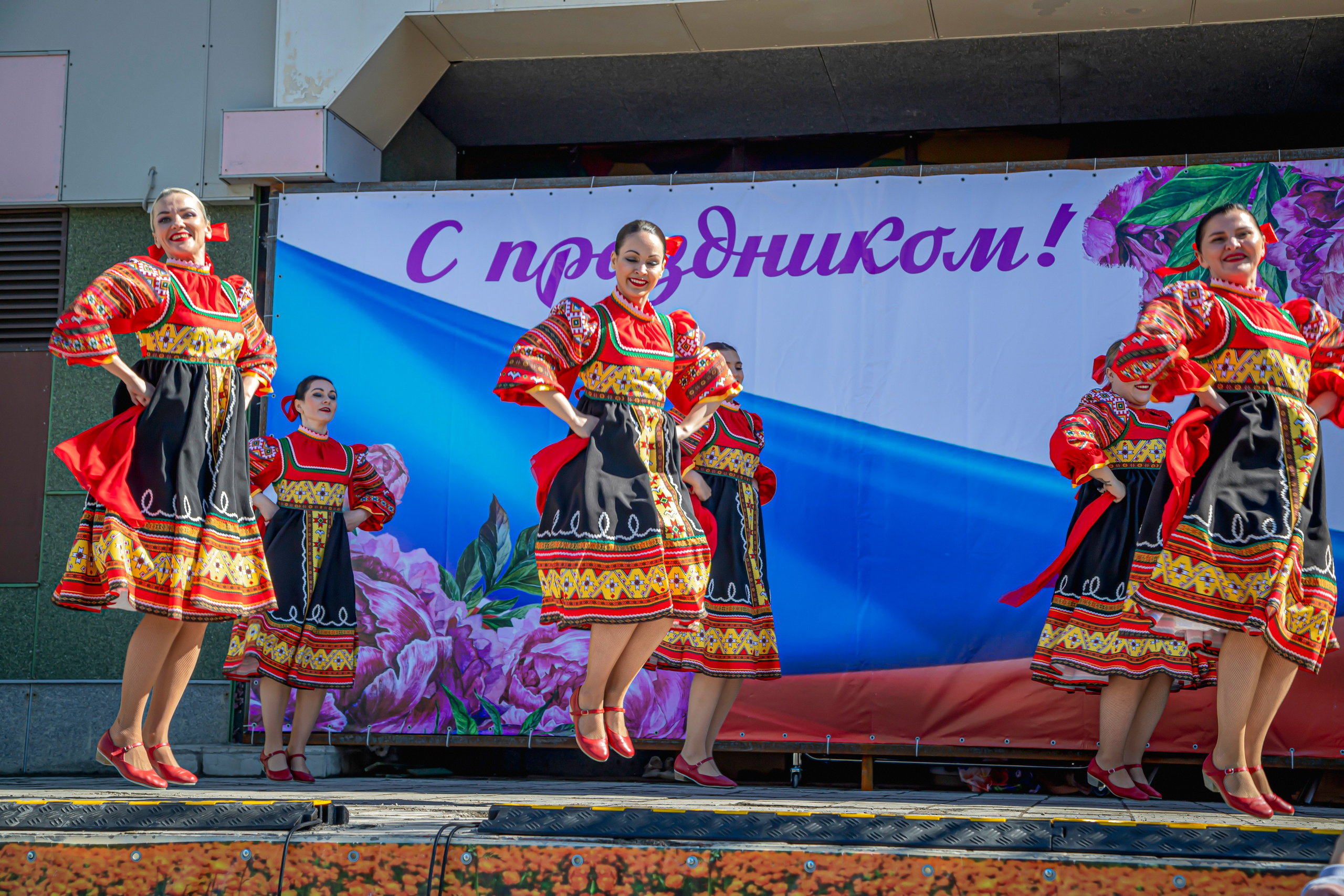 Репортажная съемка праздник города. Семейный и свадебный фотограф в Норильске Дмитрий Степанов