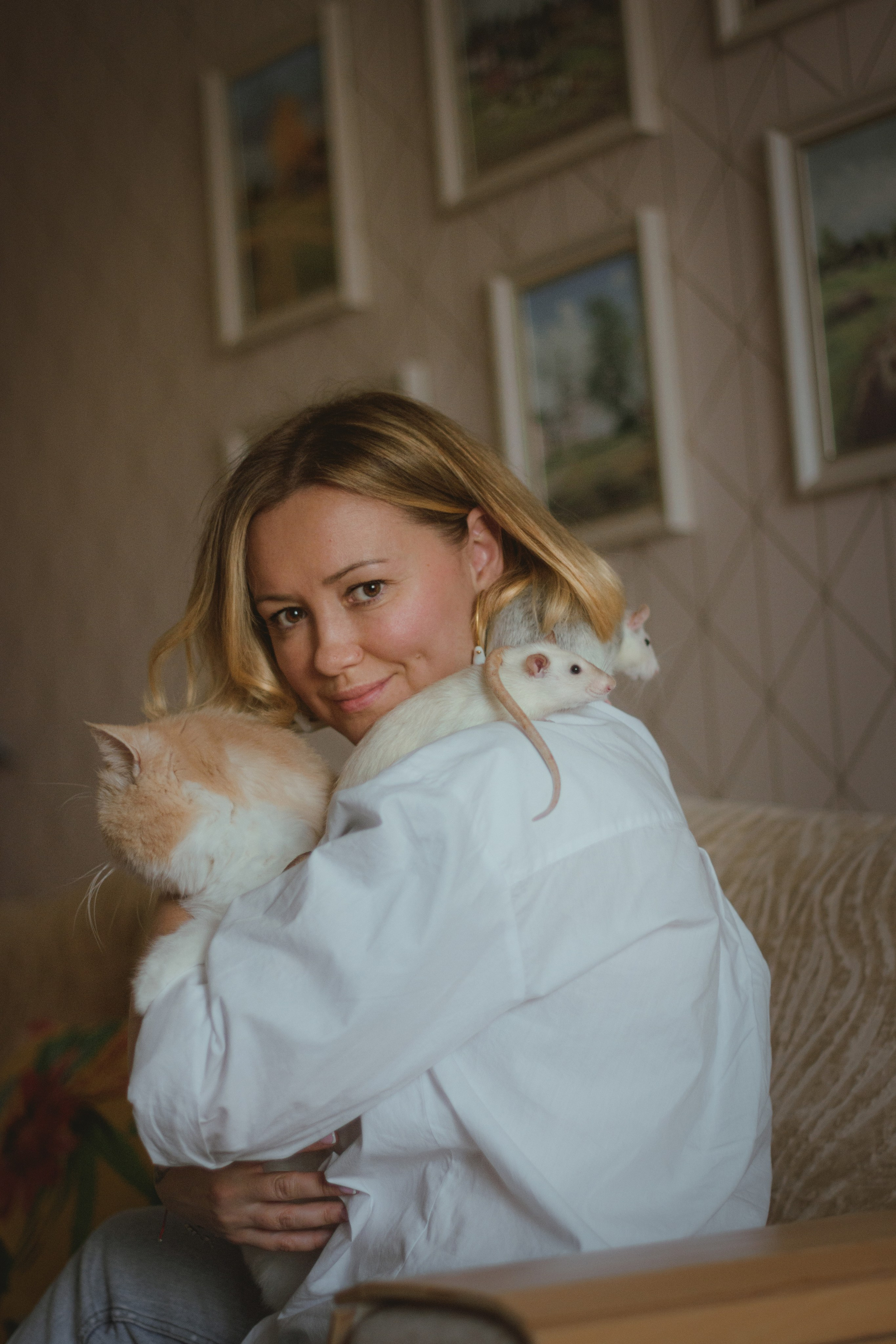 Домашняя фотосессия в Москве с животными. Фотограф собак, анималист в Москве Кира Яковлева