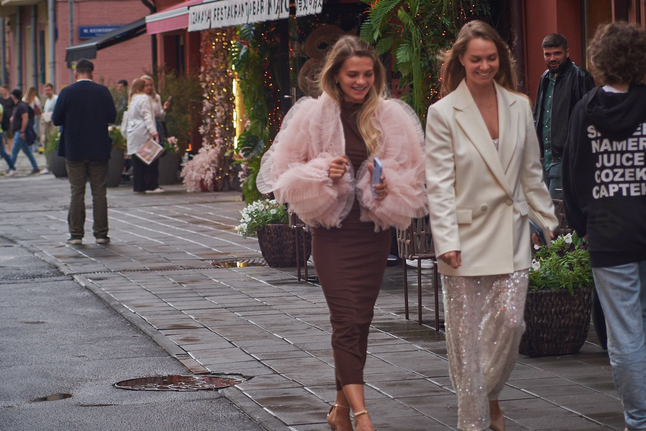 Женский портрет в стиле "Стрит". Сайт фотографа Виталия Дени