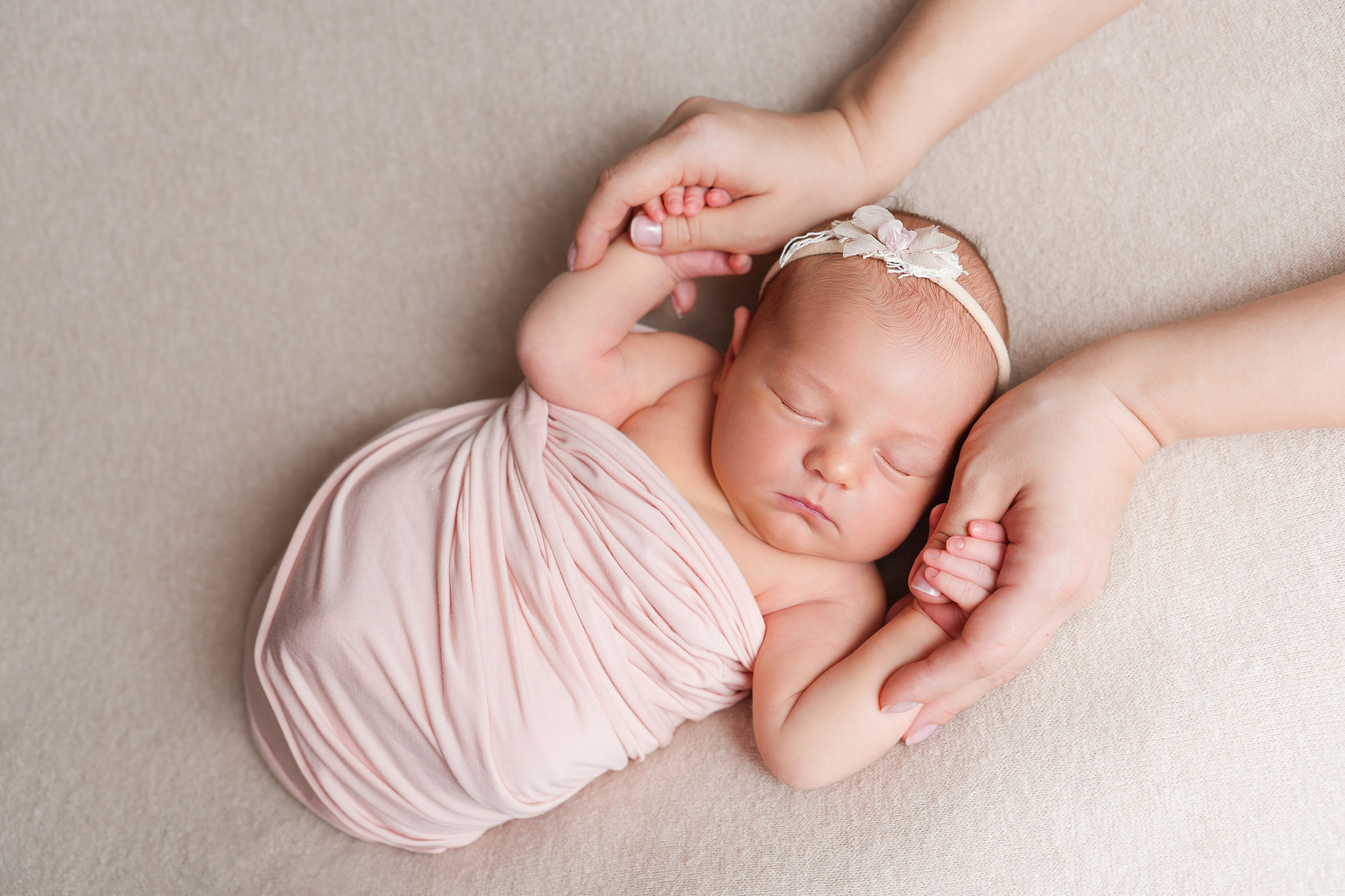 Newborn. Фотограф новорожденных и детский фотограф в Екатеринбурге Ксени