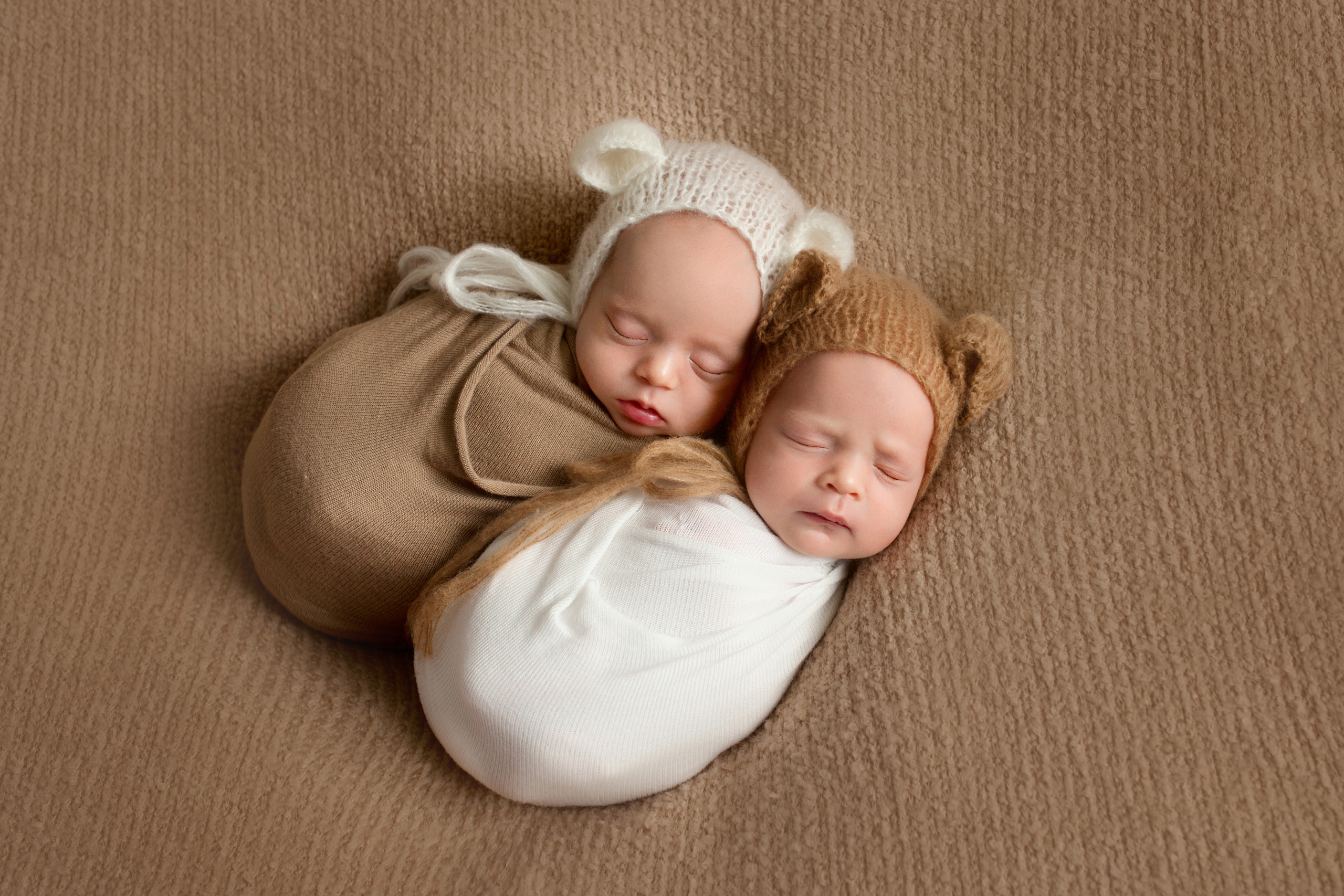 NEWBORN. Фотограф новорожденных и беременности Анита Михайлова в Южно-Сахалинск