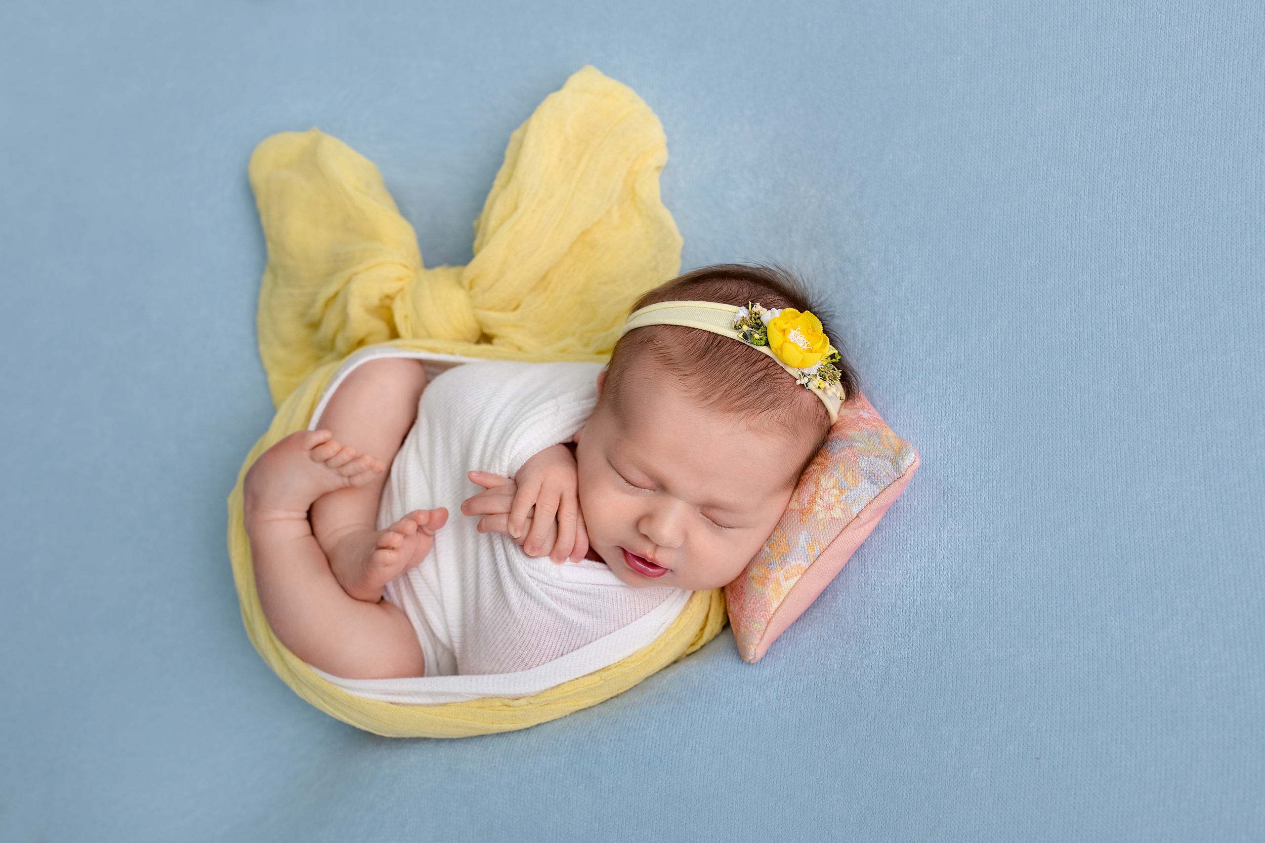 NEWBORN. Фотограф новорожденных и беременности Анита Михайлова в Южно-Сахалинск