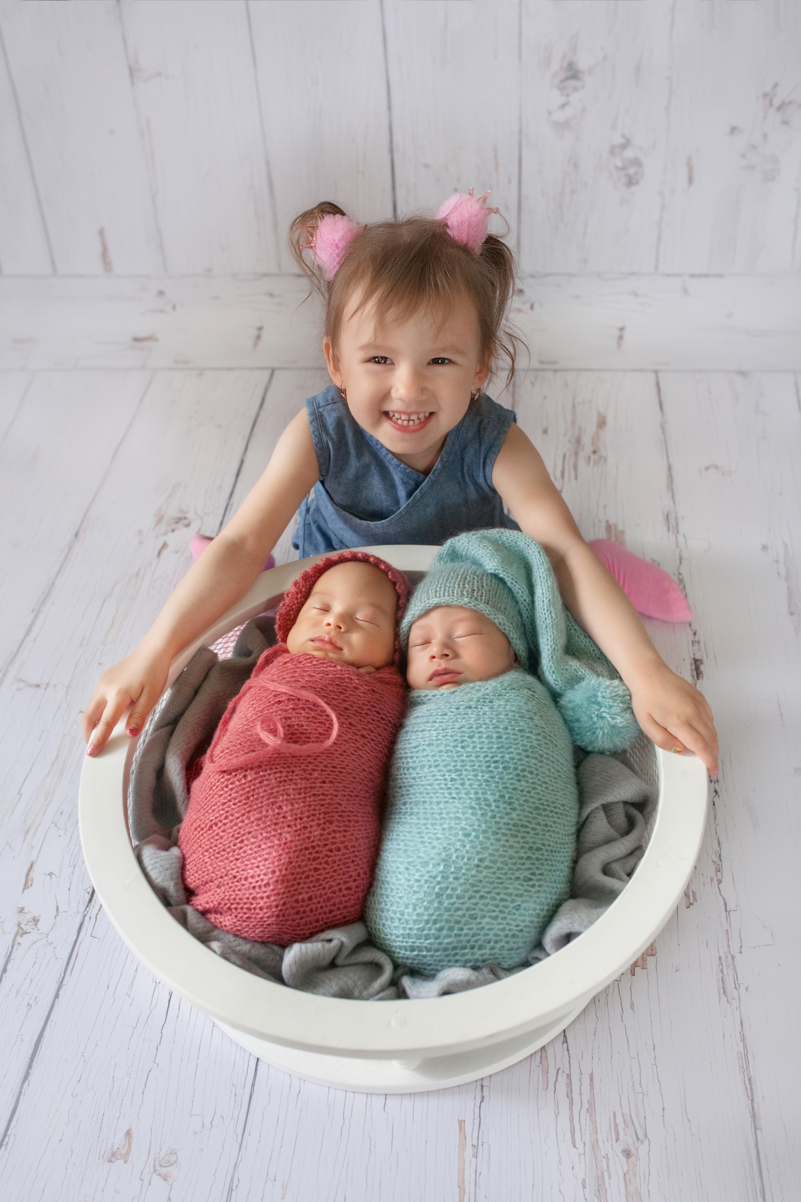 NEWBORN. Фотограф новорожденных и беременности Анита Михайлова в Южно-Сахалинск