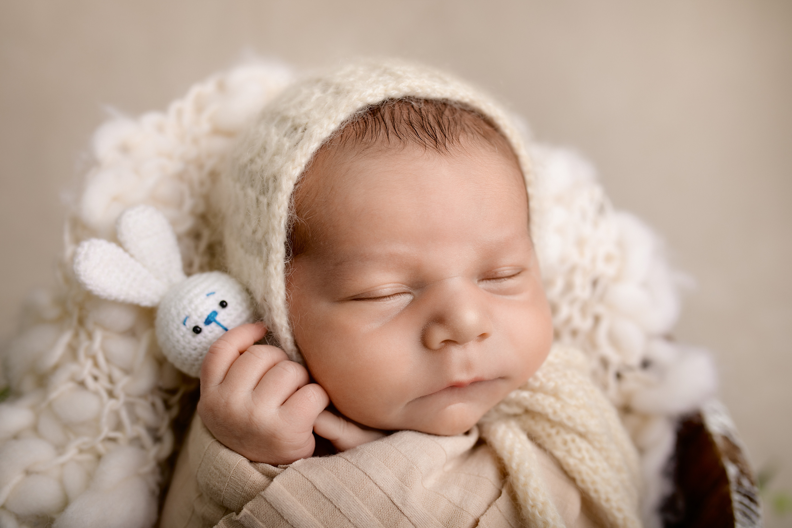 NEWBORN. Фотограф новорожденных и беременности Анита Михайлова в Южно-Сахалинск
