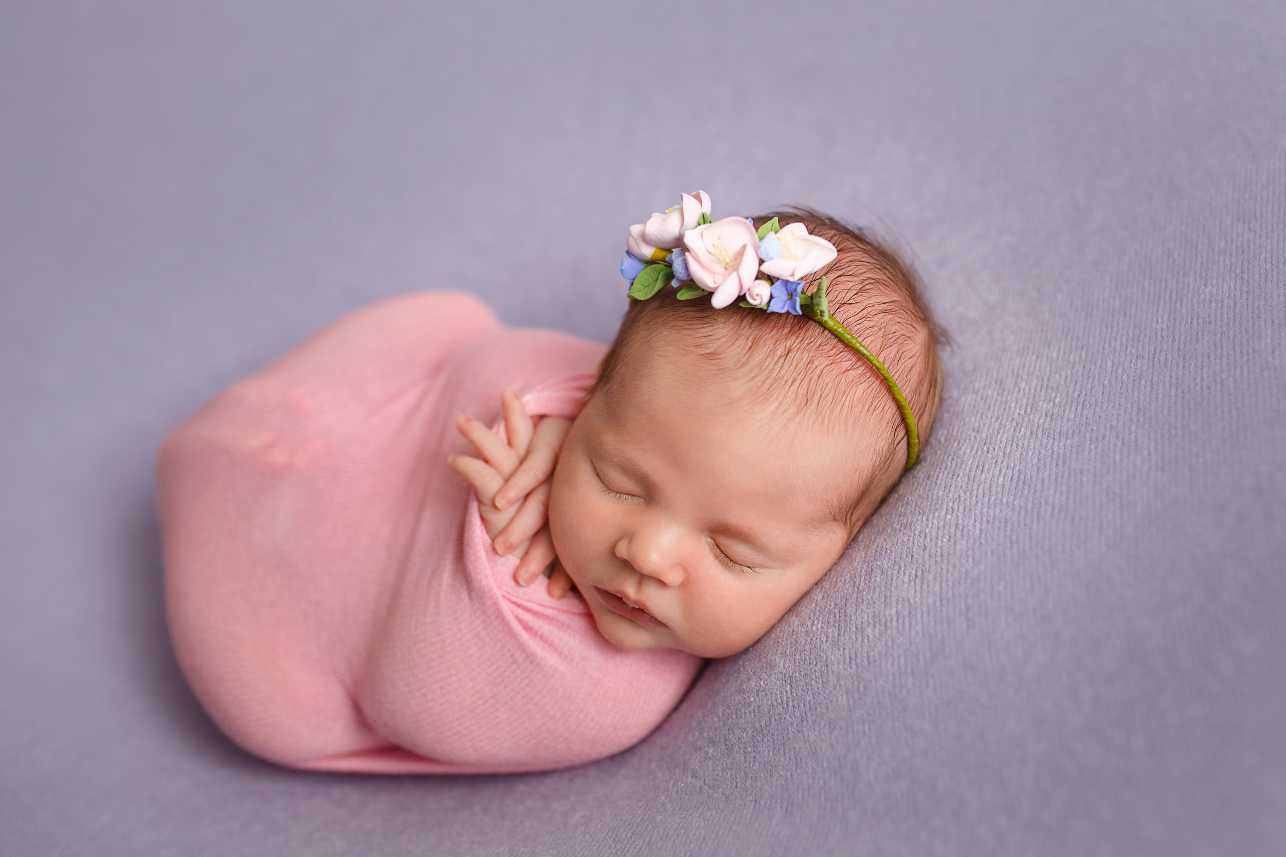 NEWBORN. Фотограф новорожденных и беременности Анита Михайлова в Южно-Сахалинск