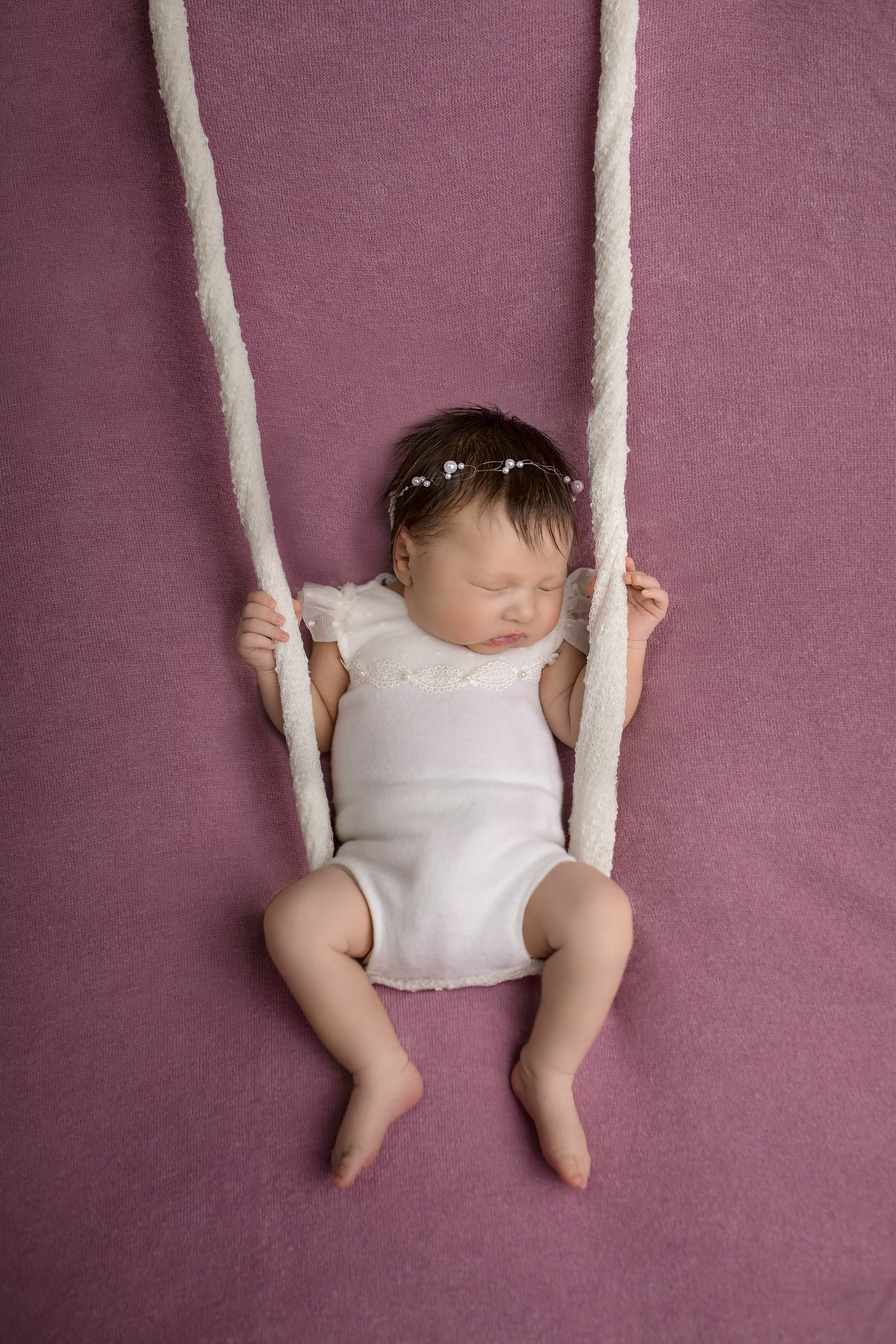 NEWBORN. Фотограф новорожденных и беременности Анита Михайлова в Южно-Сахалинск