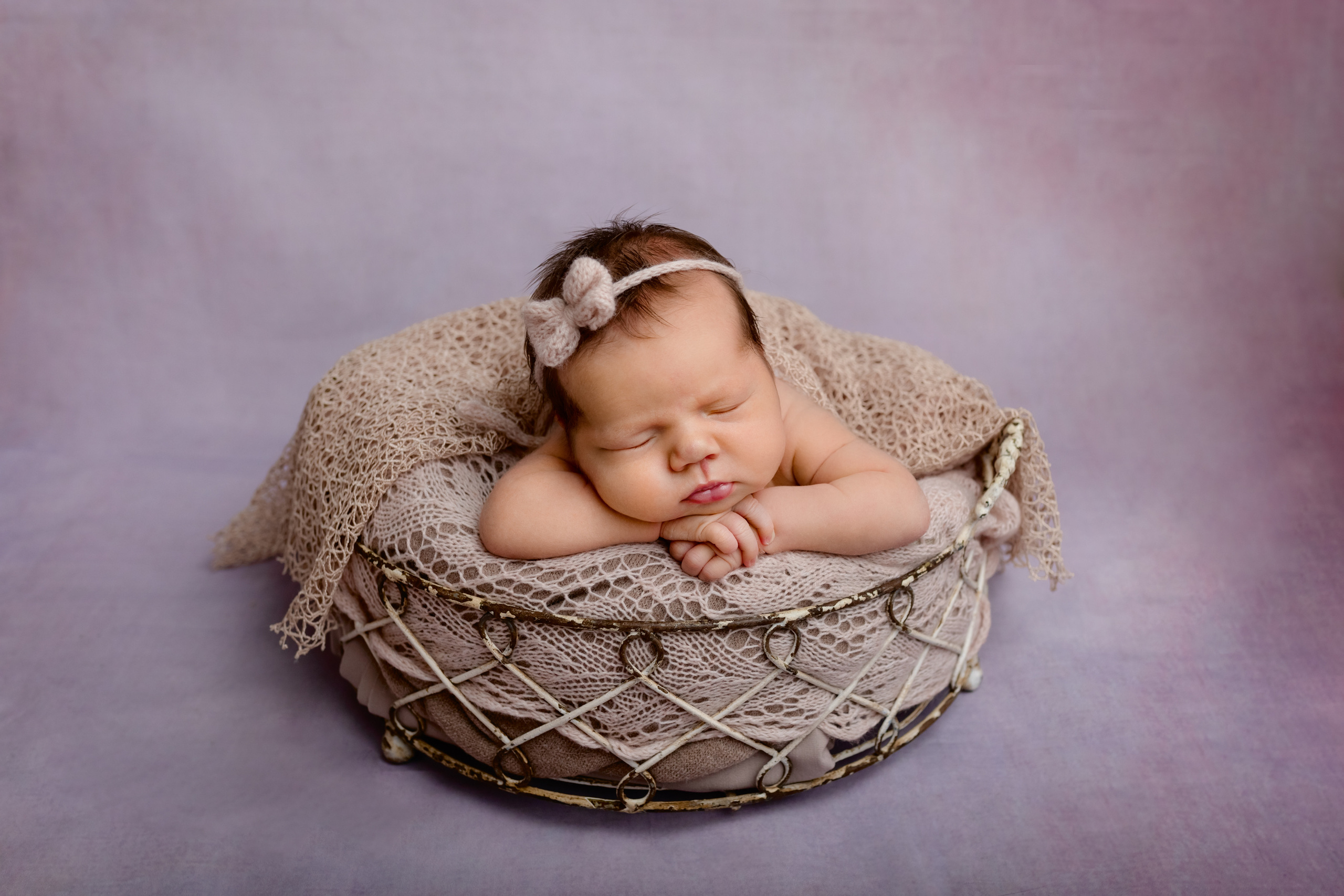 NEWBORN. Фотограф новорожденных и беременности Анита Михайлова в Южно-Сахалинск