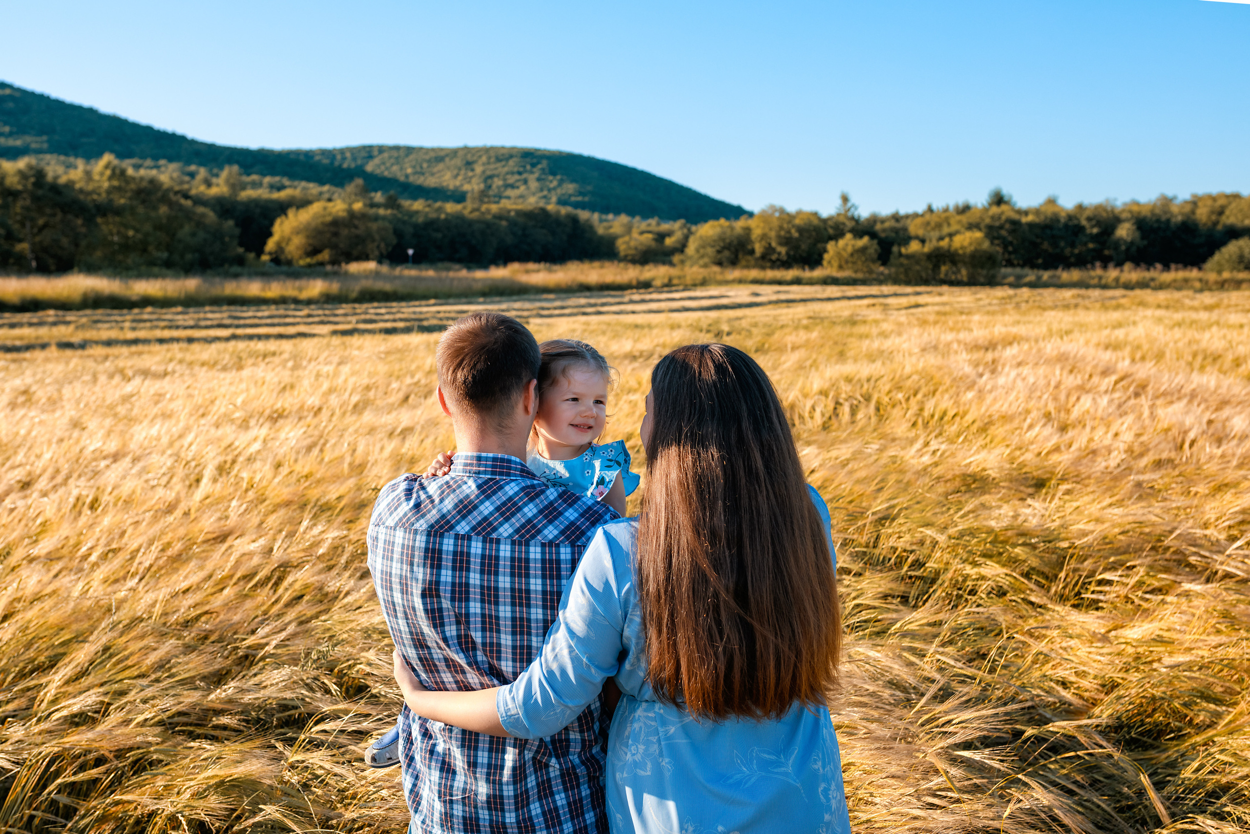 Семейные истории. Фотограф новорожденных и беременности Анита Михайлова в Южно-Сахалинск