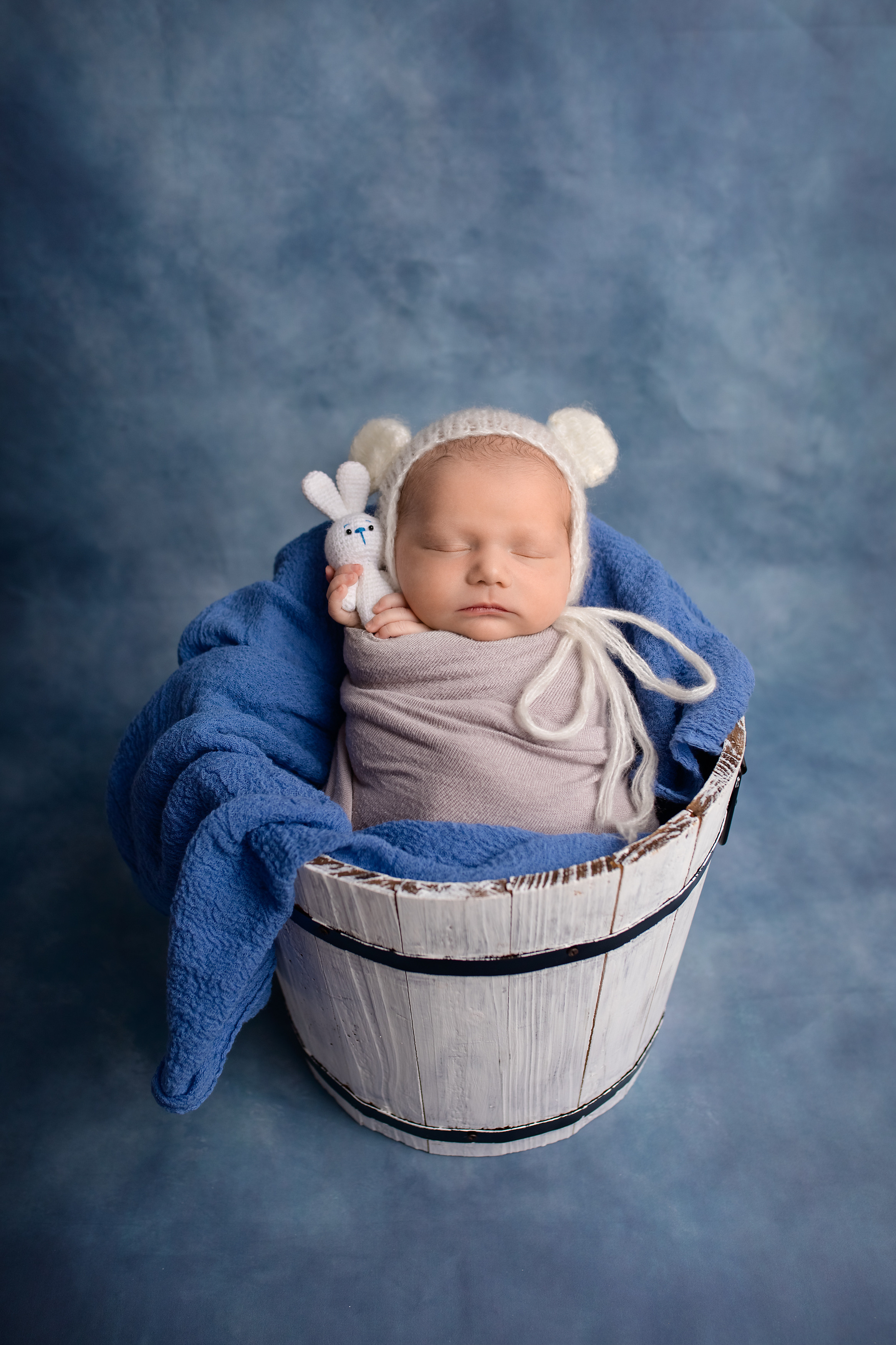 NEWBORN. Фотограф новорожденных и беременности Анита Михайлова в Южно-Сахалинск