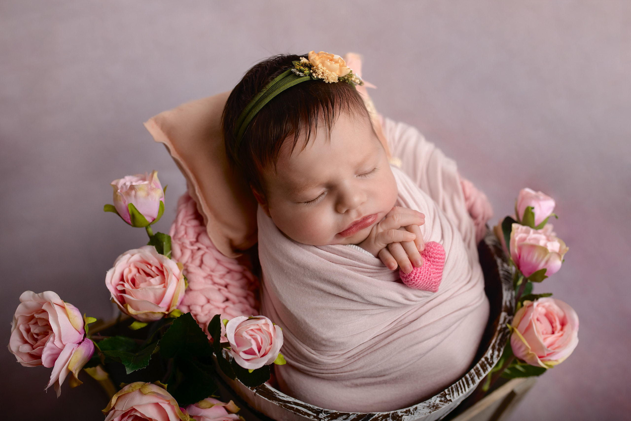 NEWBORN. Фотограф новорожденных и беременности Анита Михайлова в Южно-Сахалинск