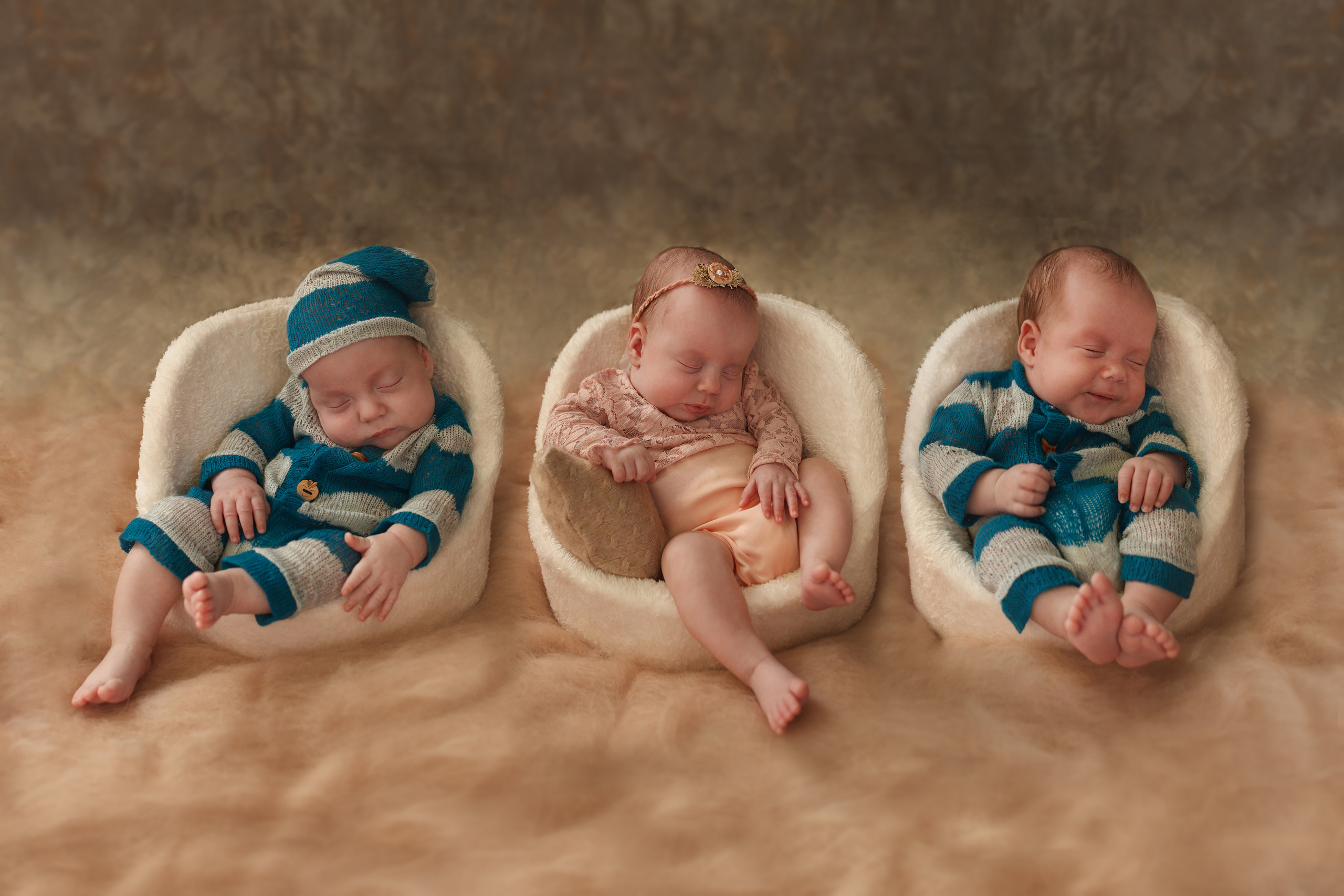 Фотограф новорожденных и беременности Анита Михайлова в Южно-Сахалинск